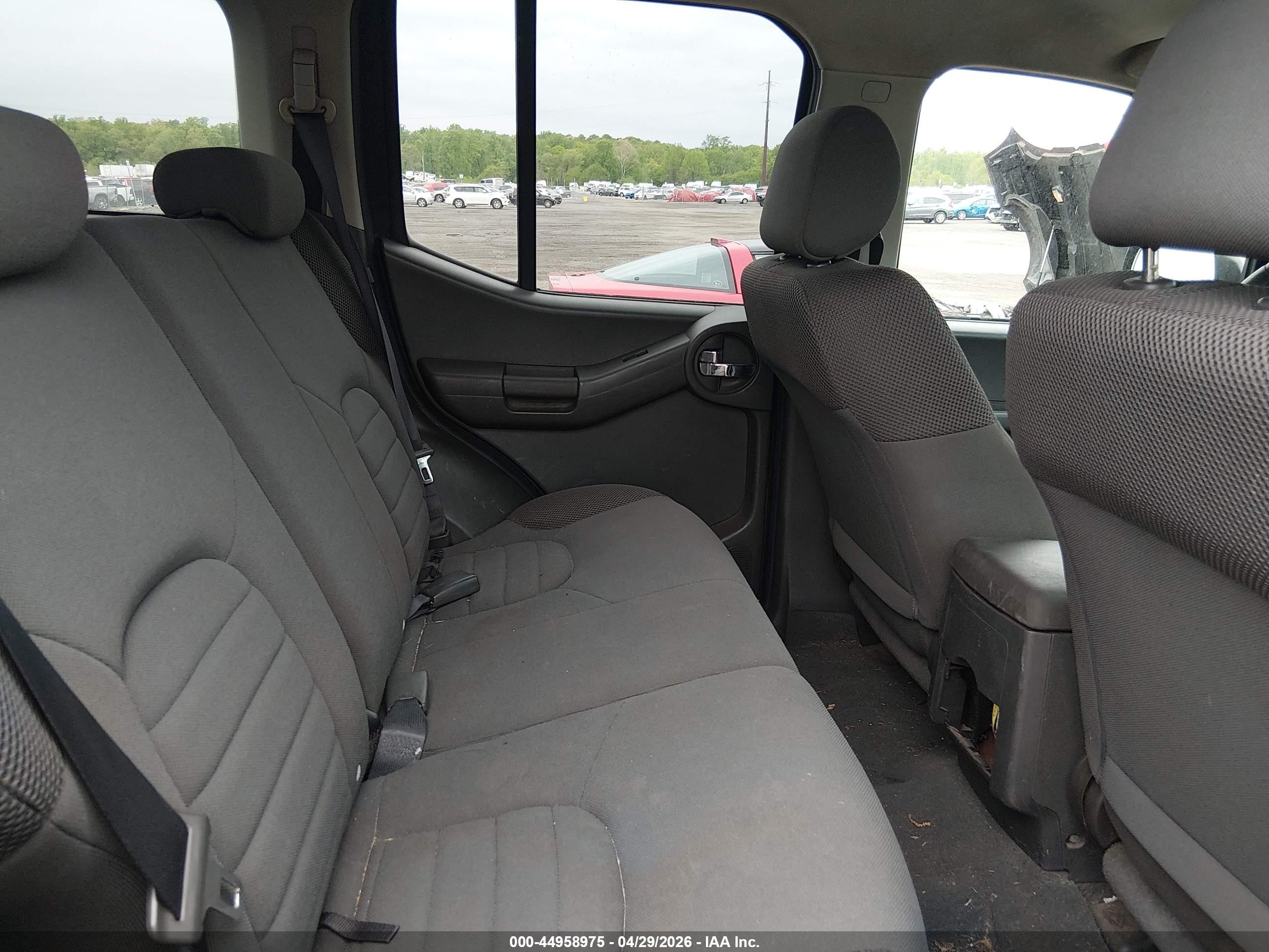 NISSAN XTERRA image 8