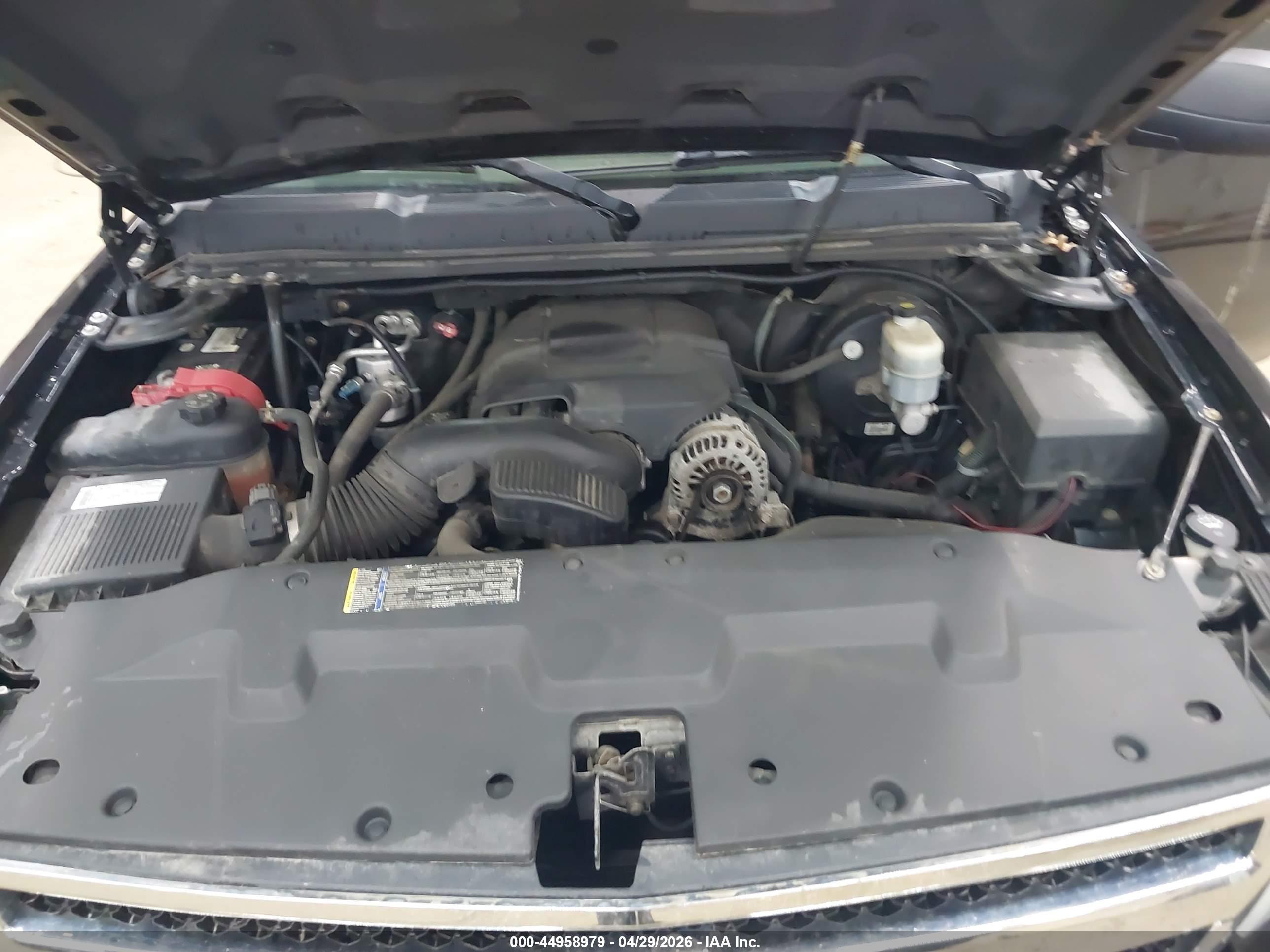 CHEVROLET SILVERADO image 10