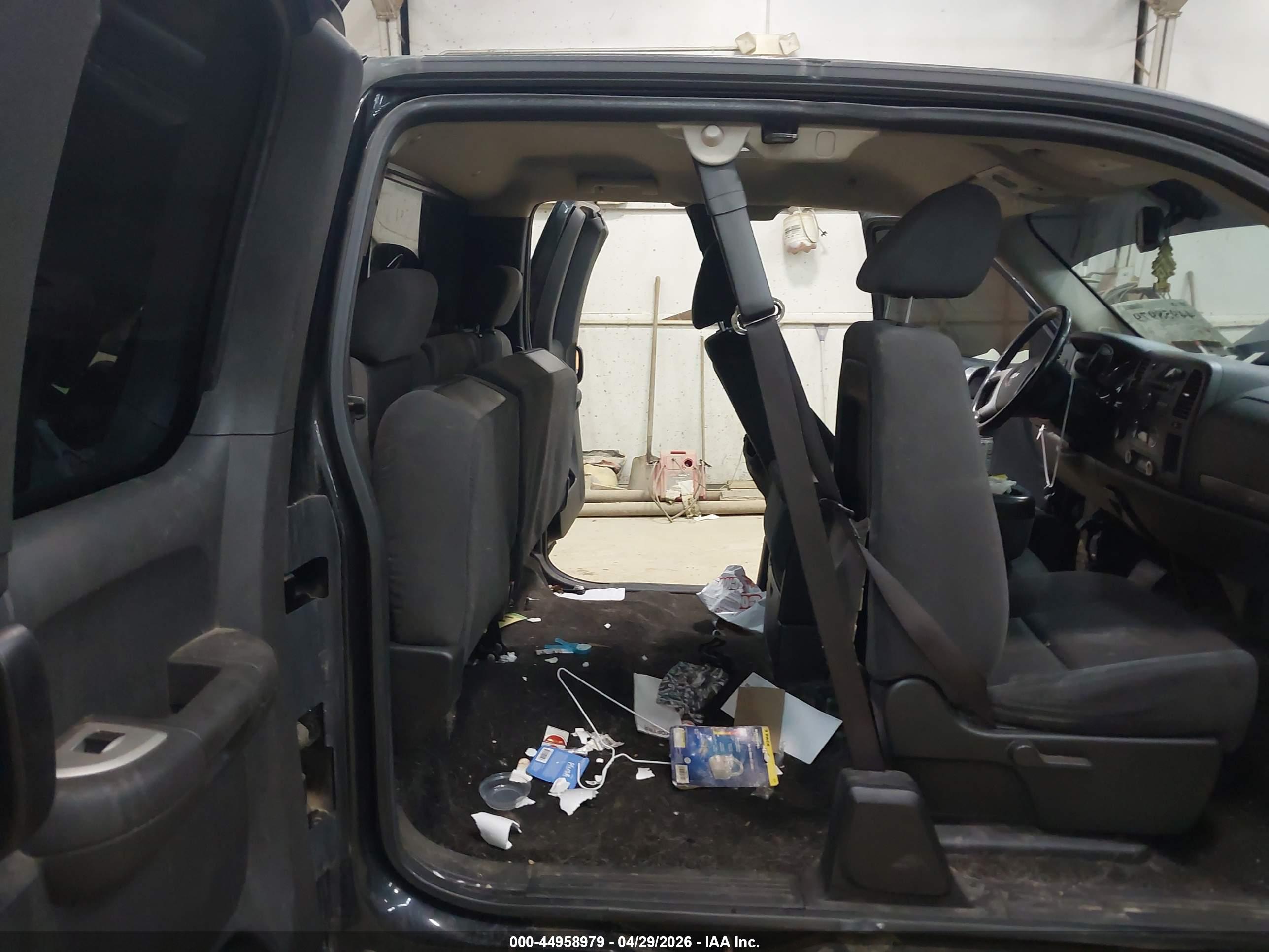 CHEVROLET SILVERADO image 8