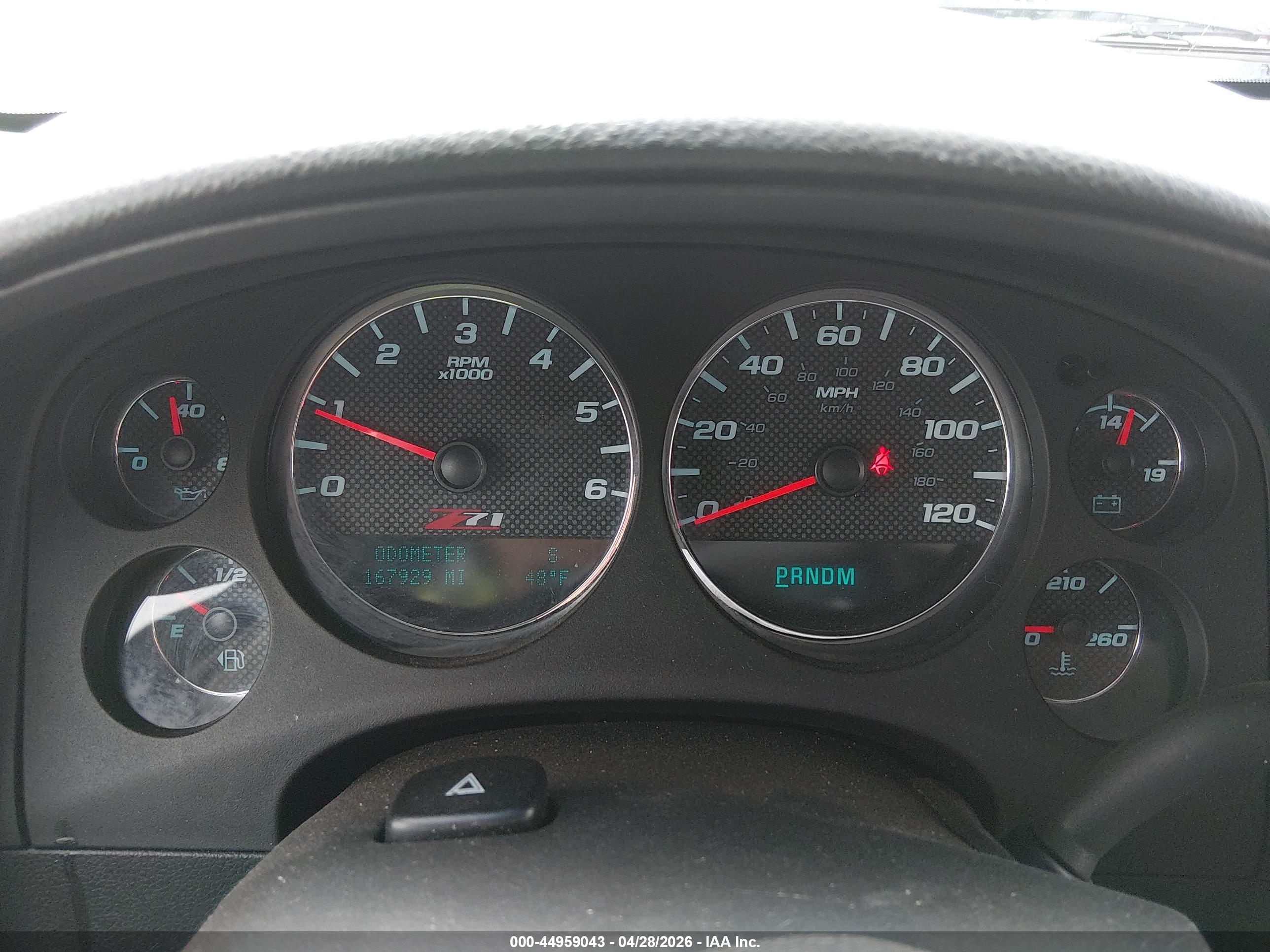 CHEVROLET TAHOE image 7