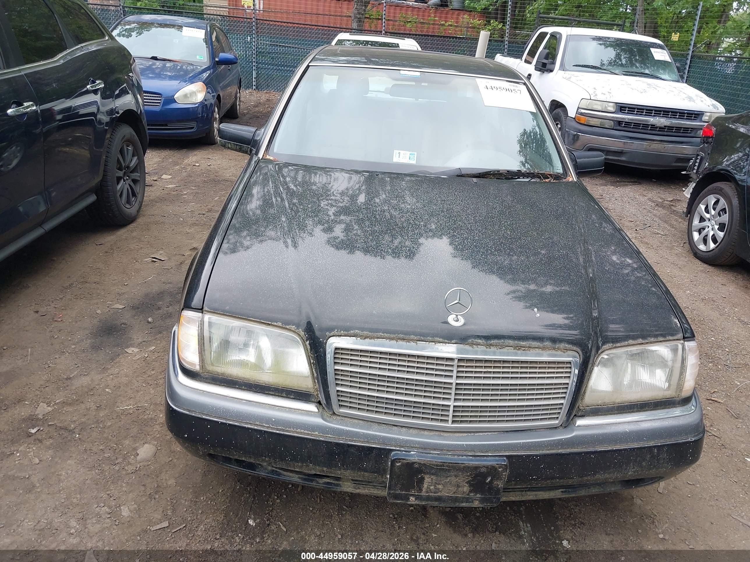 MERCEDES-BENZ C image 6