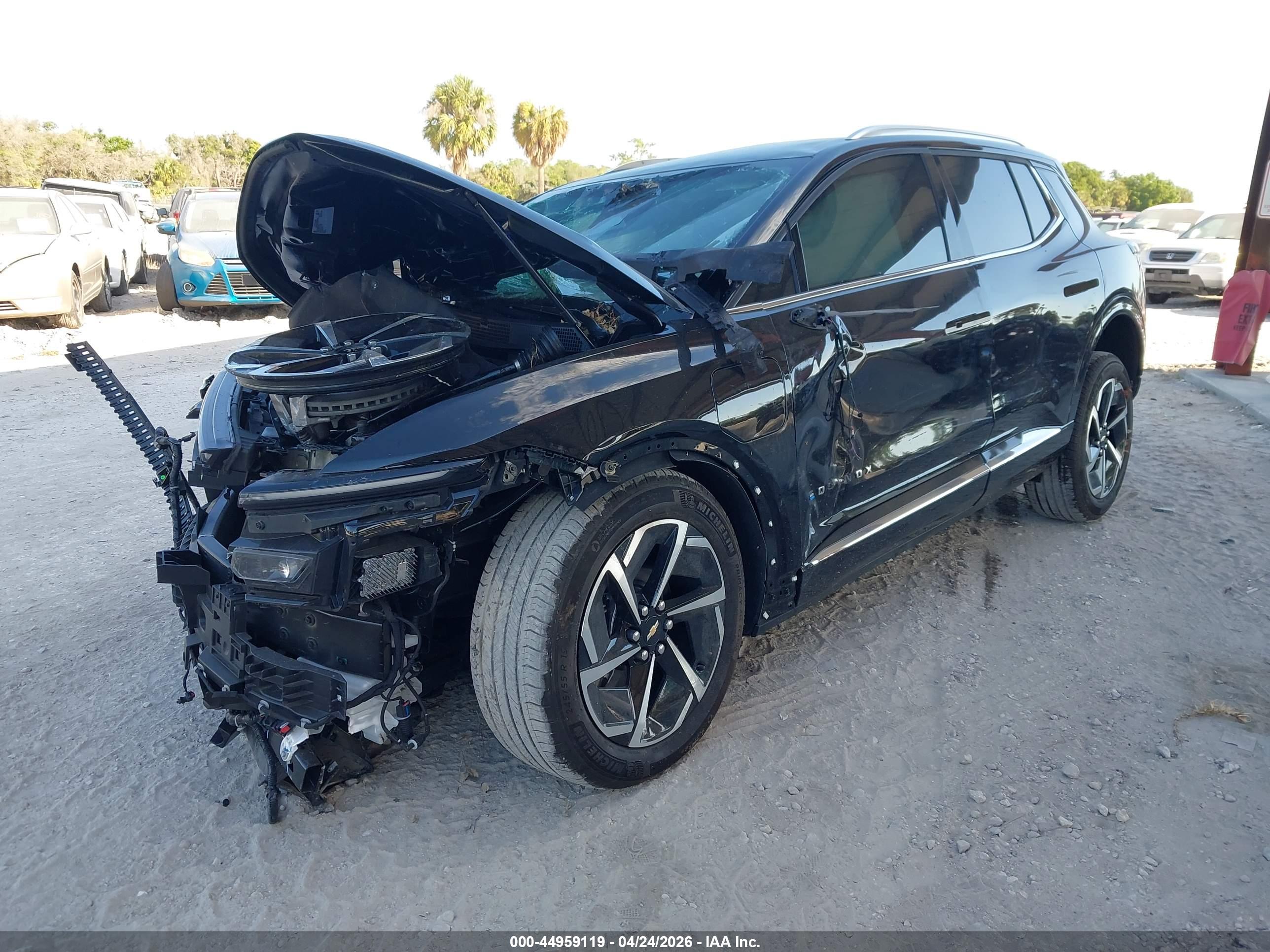 CHEVROLET EQUINOX image 2