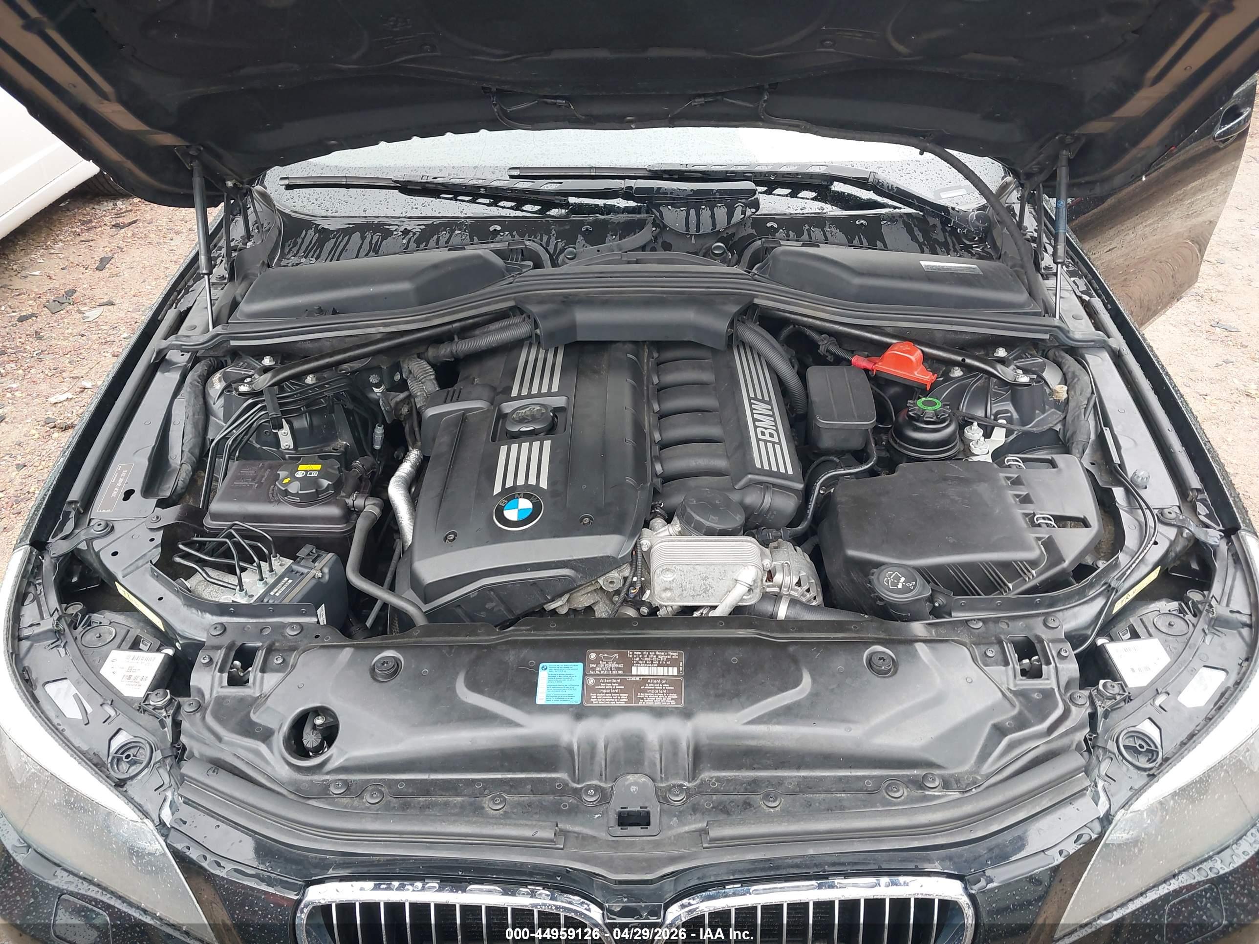BMW 528I image 10