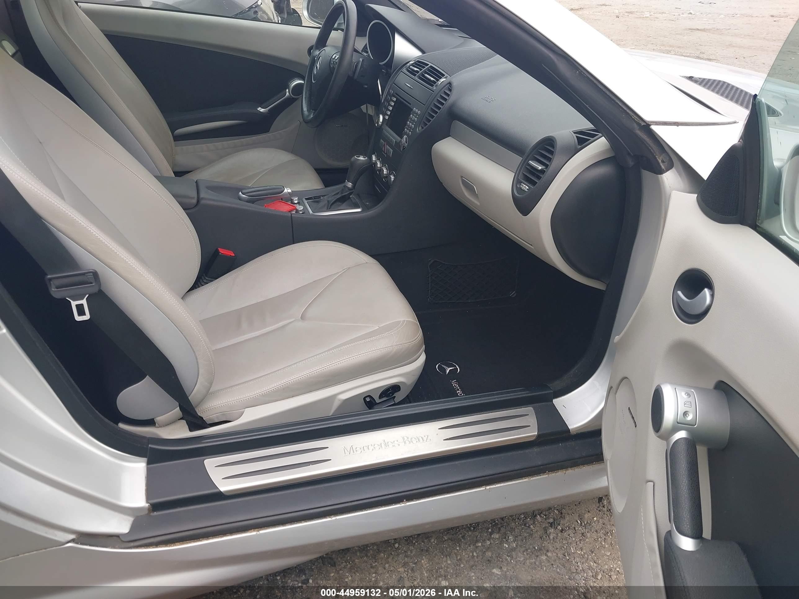 MERCEDES-BENZ SLK image 5