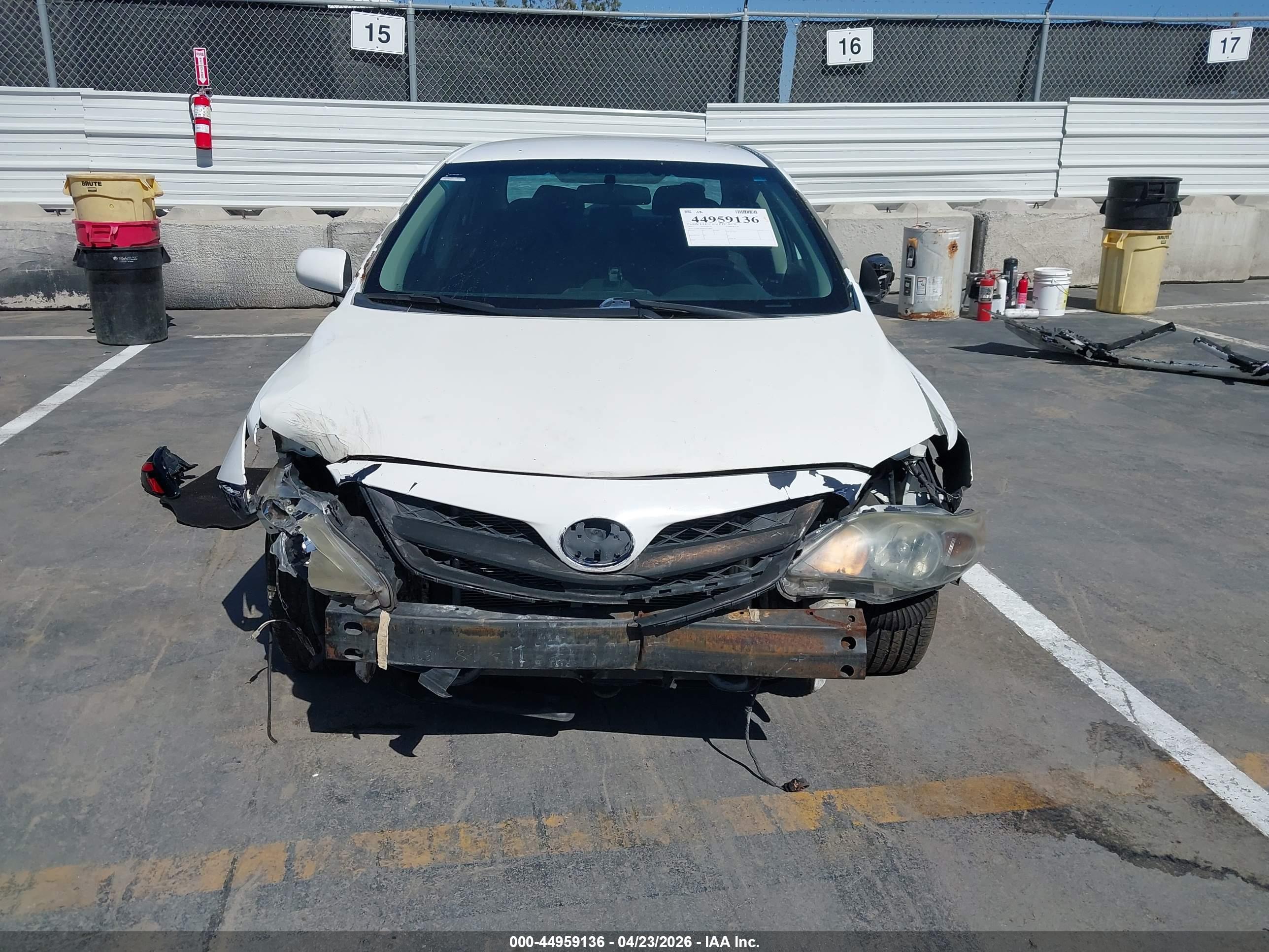 TOYOTA COROLLA image 6
