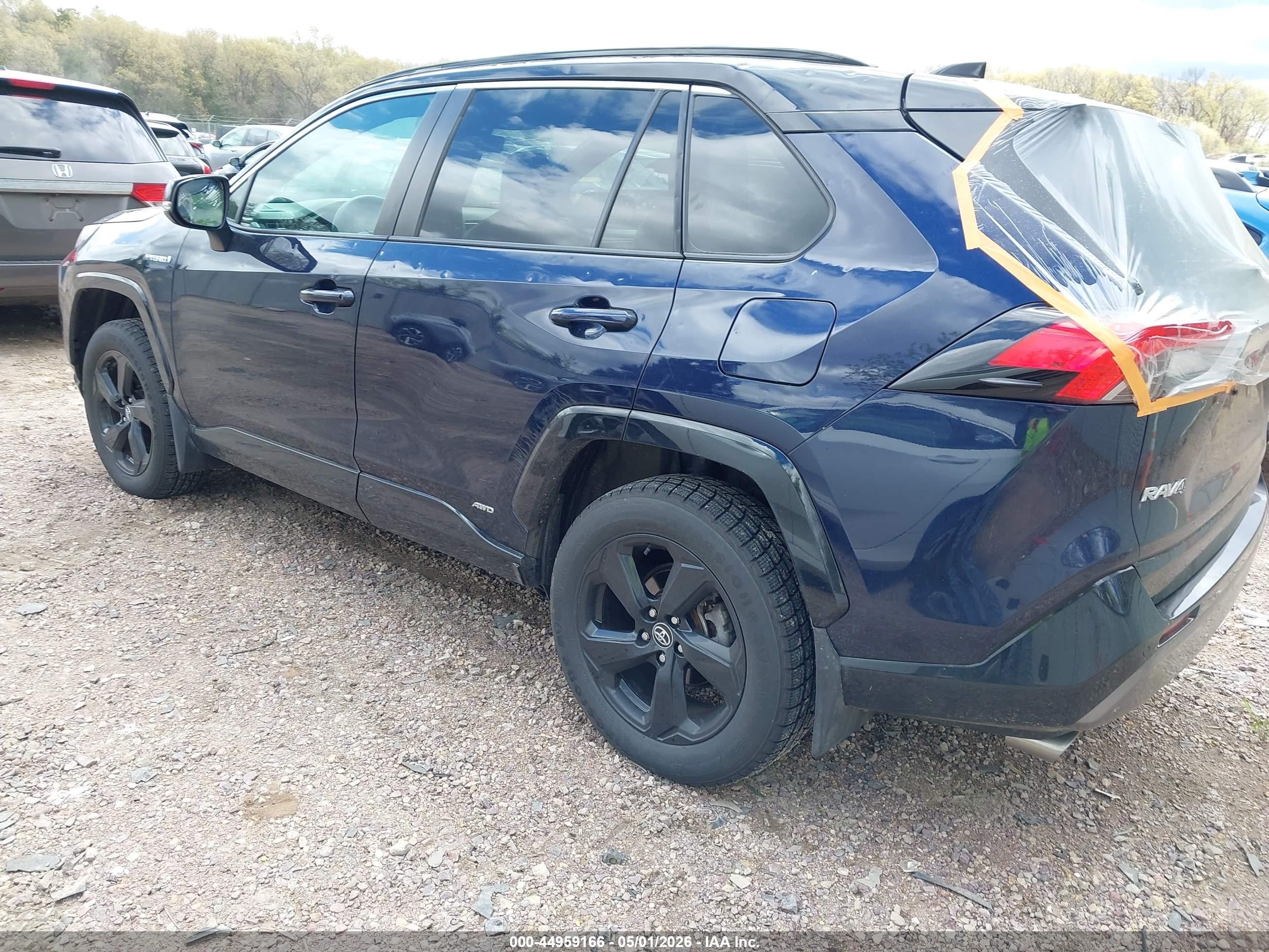 TOYOTA RAV4 image 3