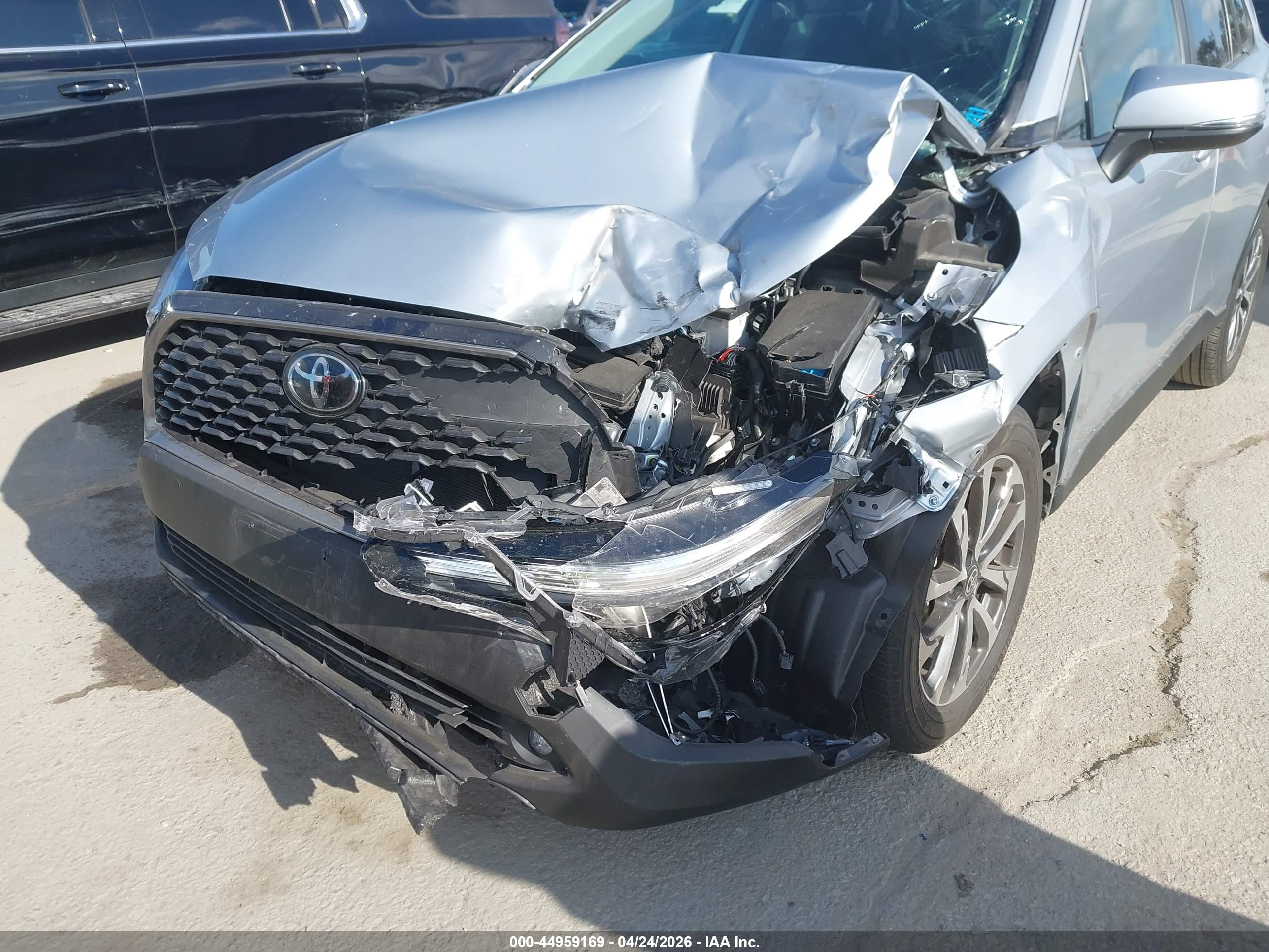 TOYOTA COROLLA image 6
