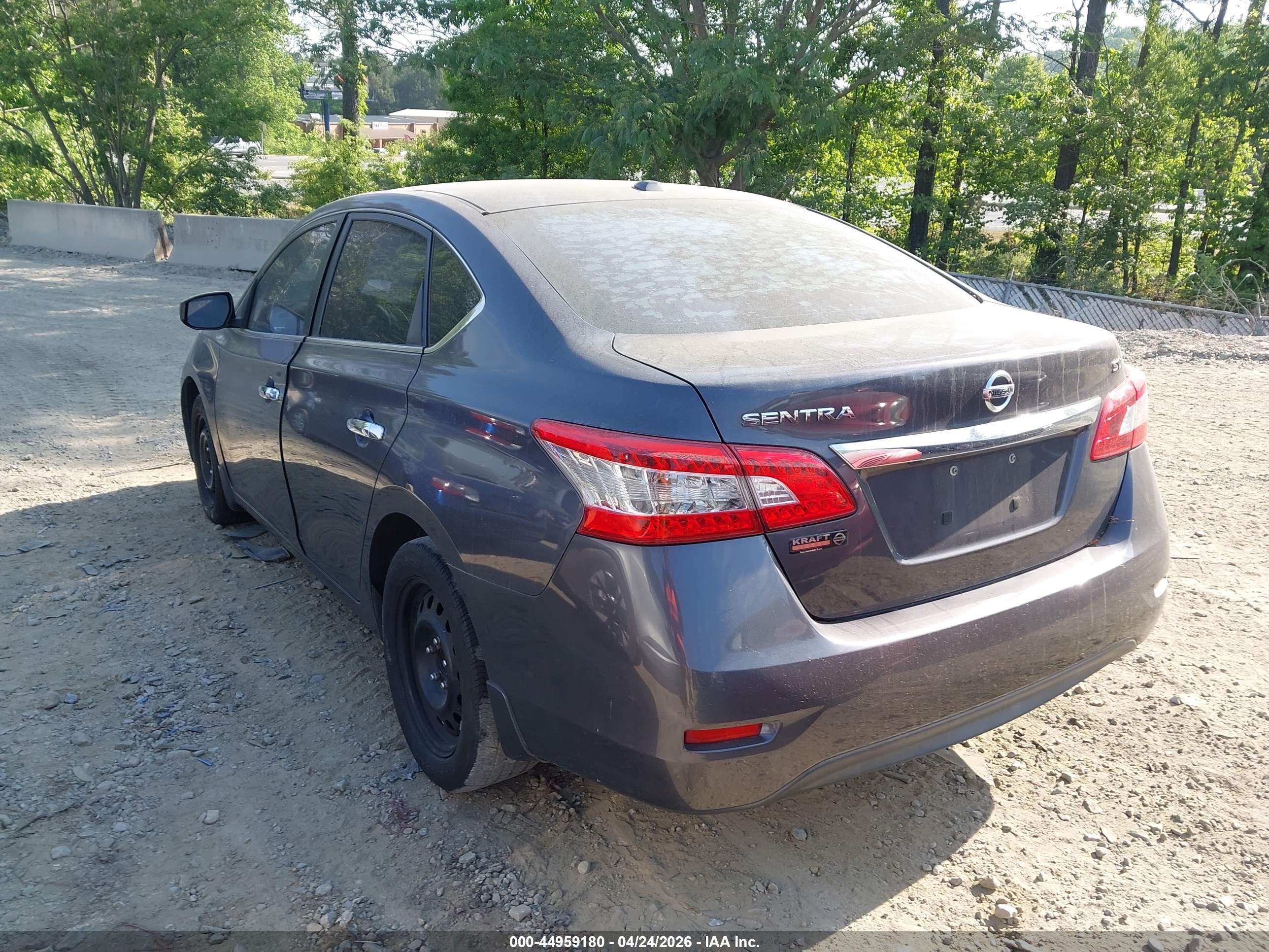 NISSAN SENTRA image 3