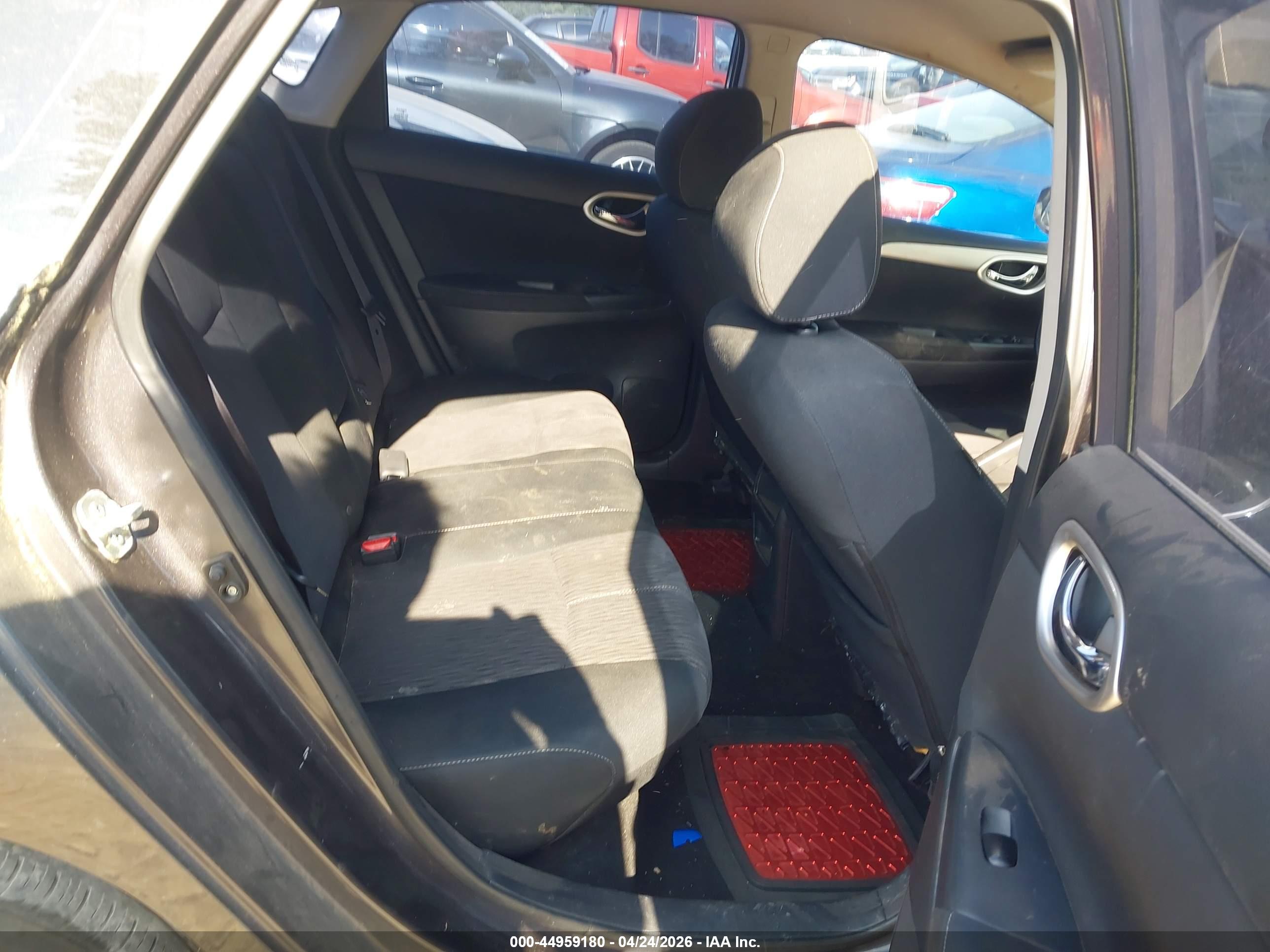 NISSAN SENTRA image 8
