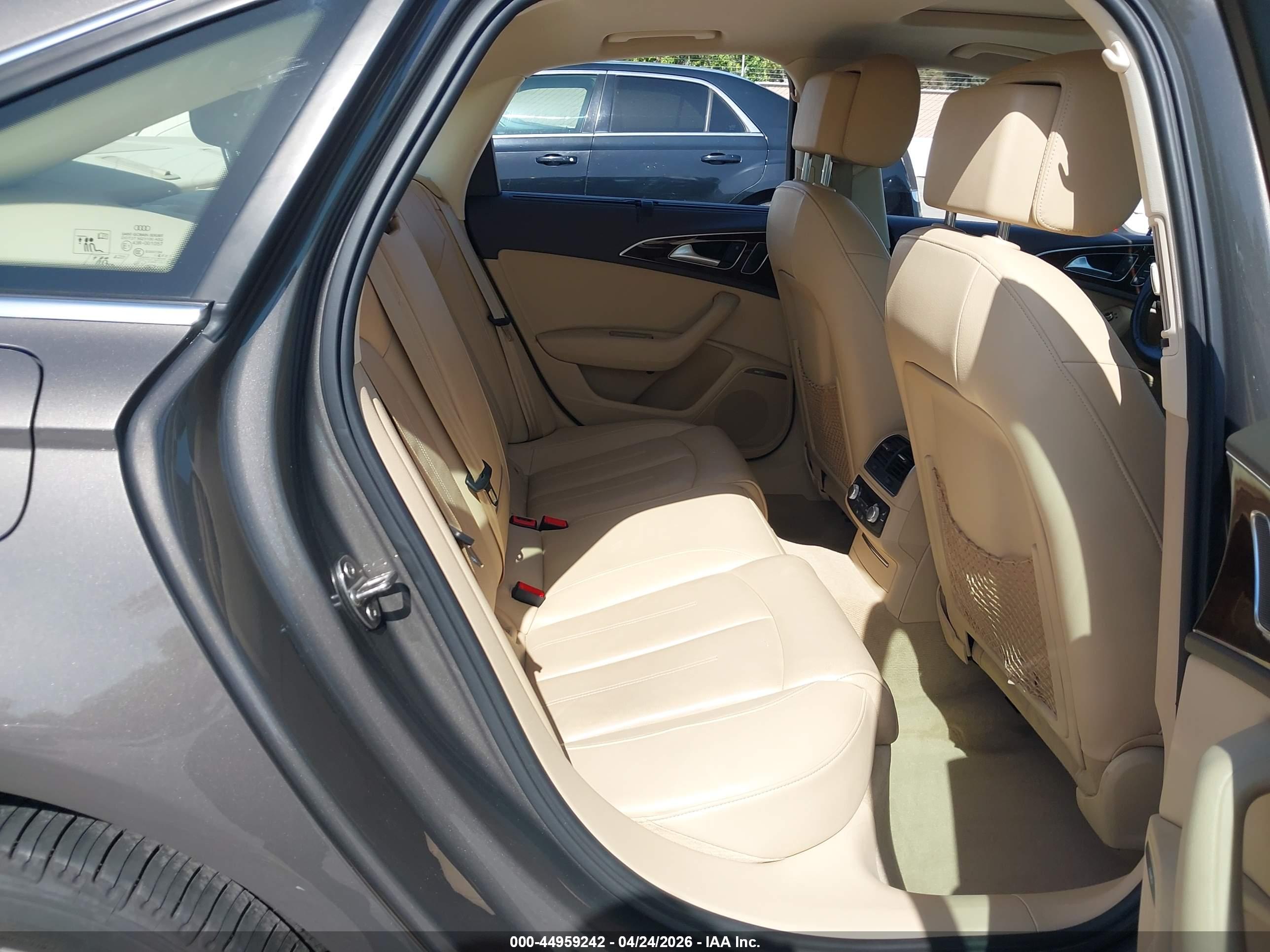 AUDI A6 image 8