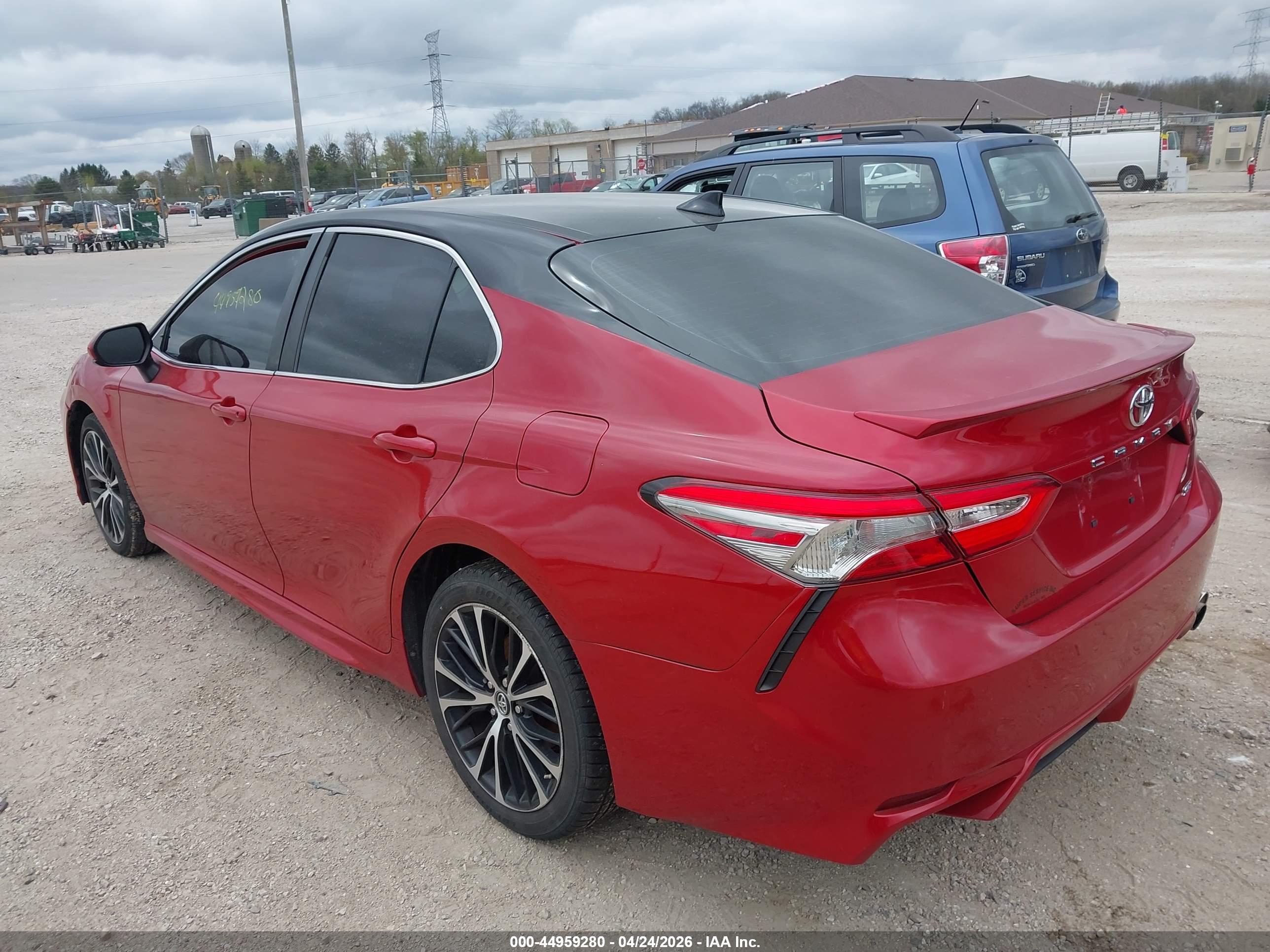 TOYOTA CAMRY image 3