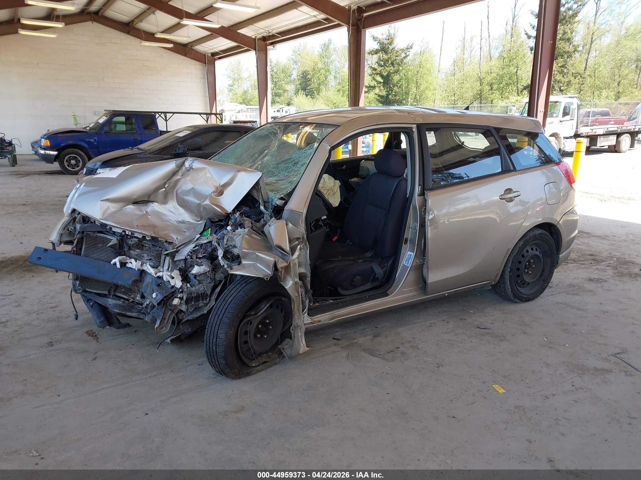 TOYOTA MATRIX image 2