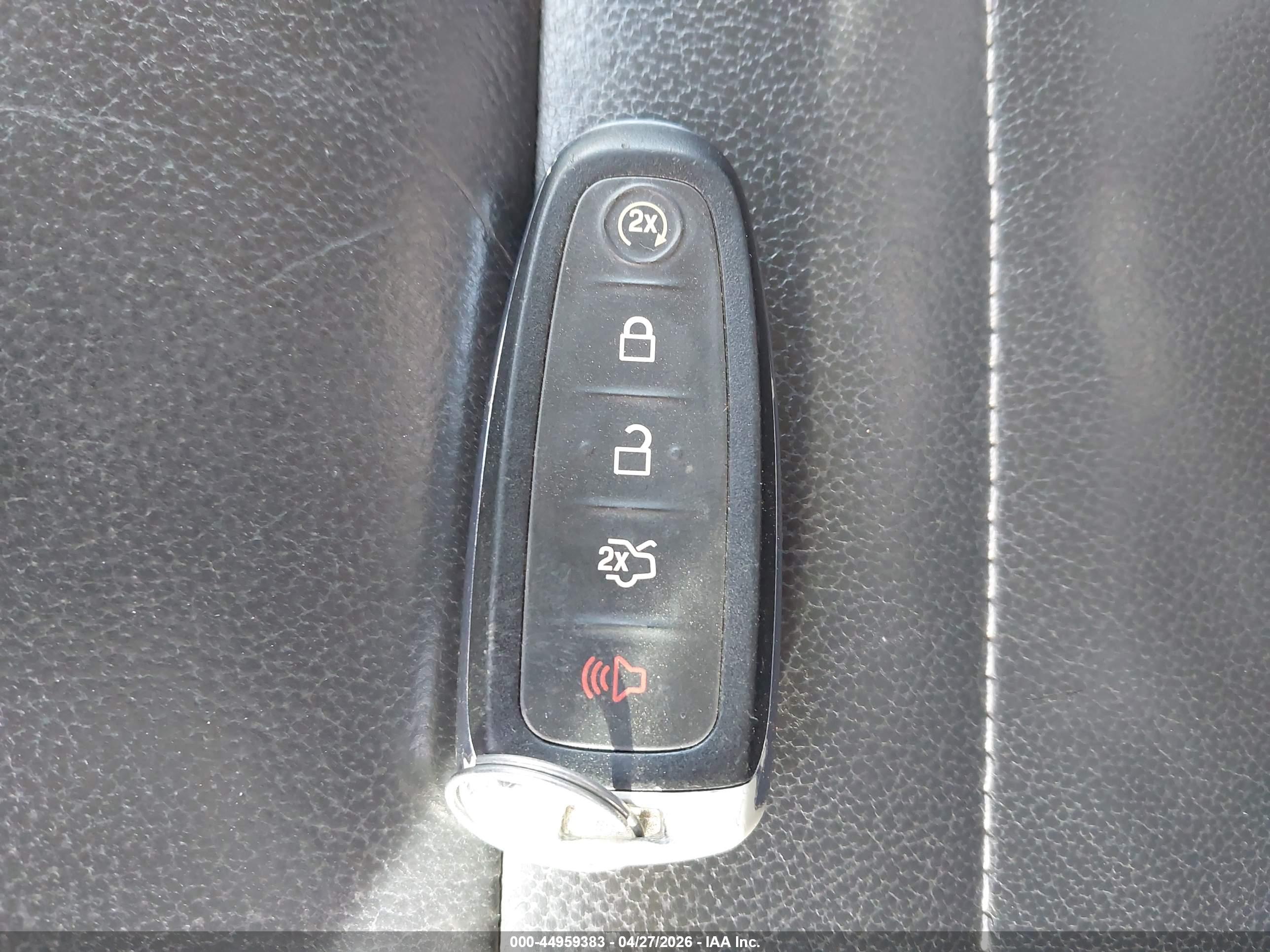 FORD ESCAPE image 11