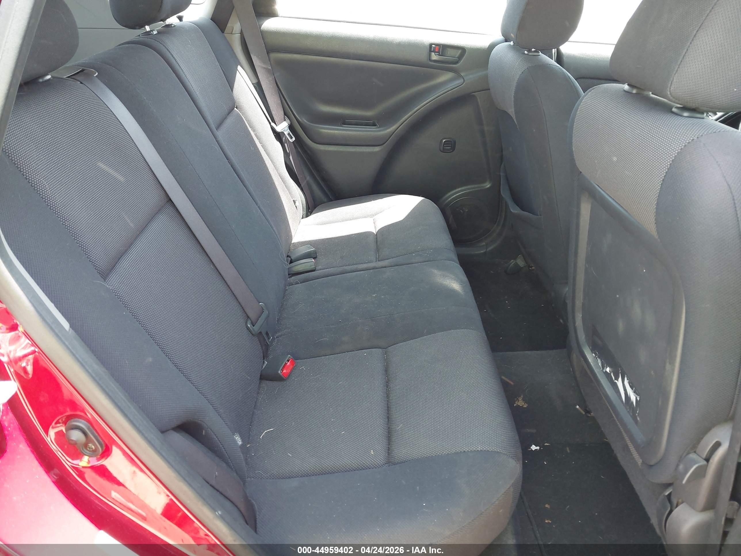 PONTIAC VIBE image 8