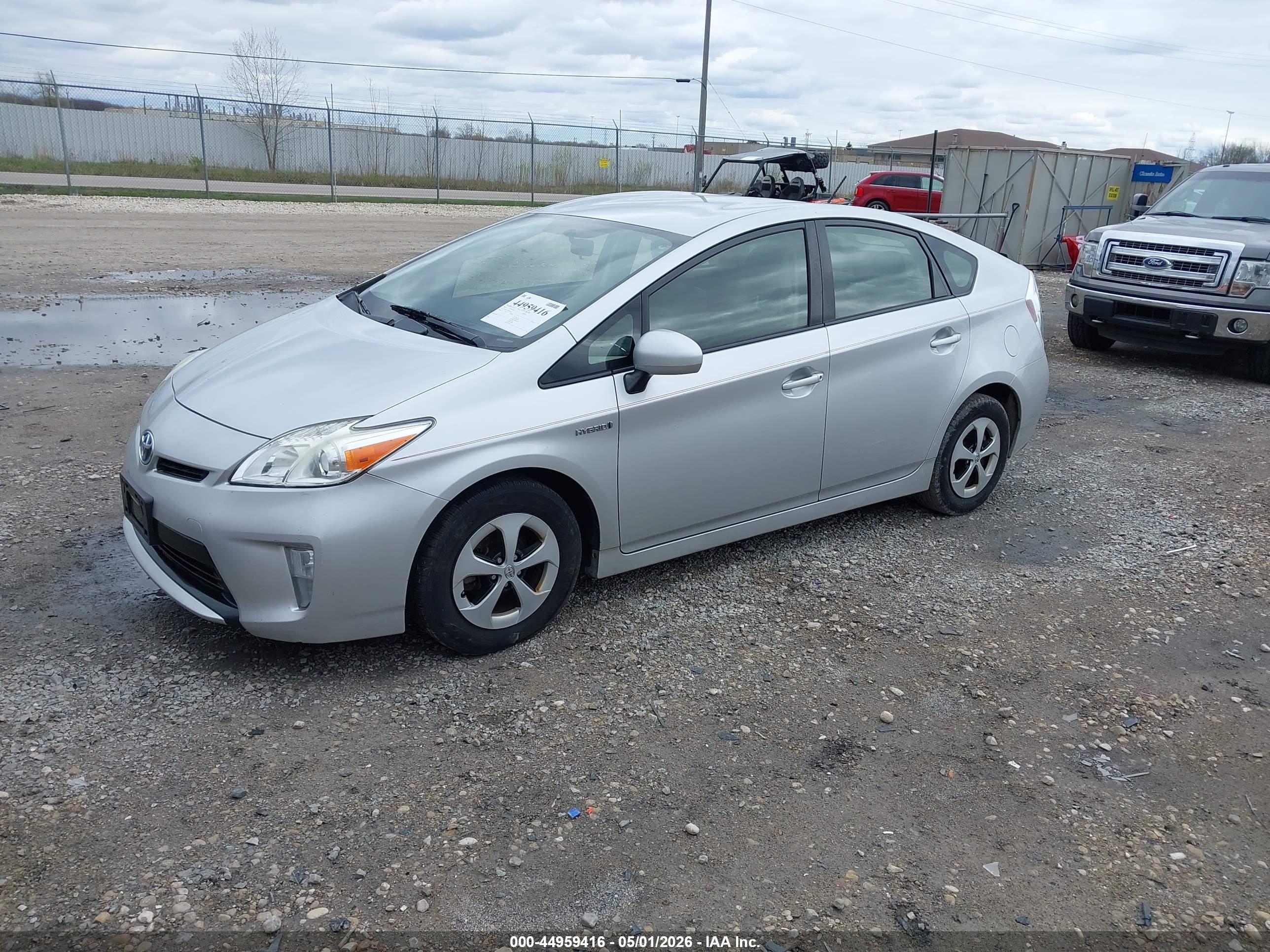 TOYOTA PRIUS image 2