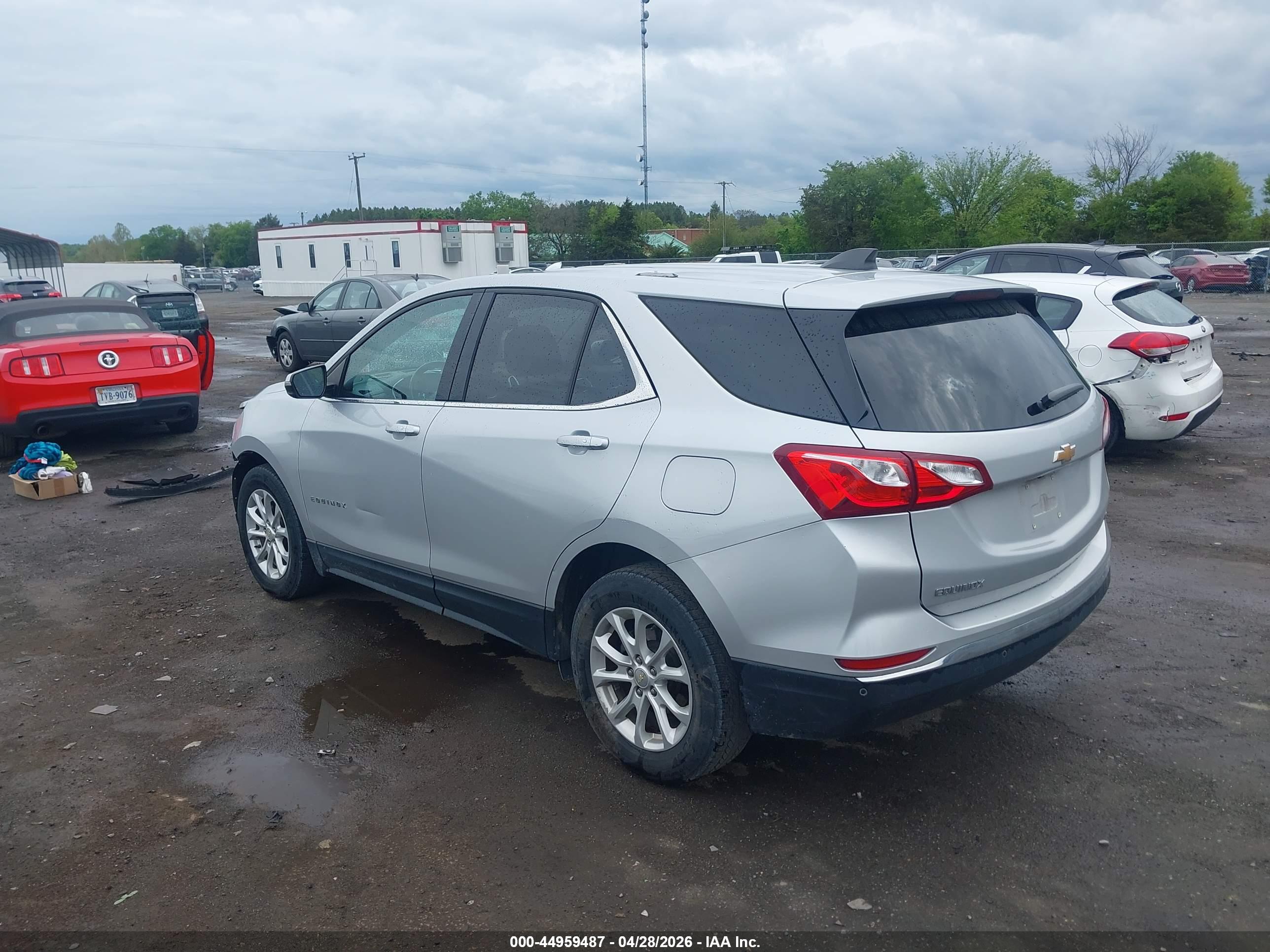 CHEVROLET EQUINOX image 3