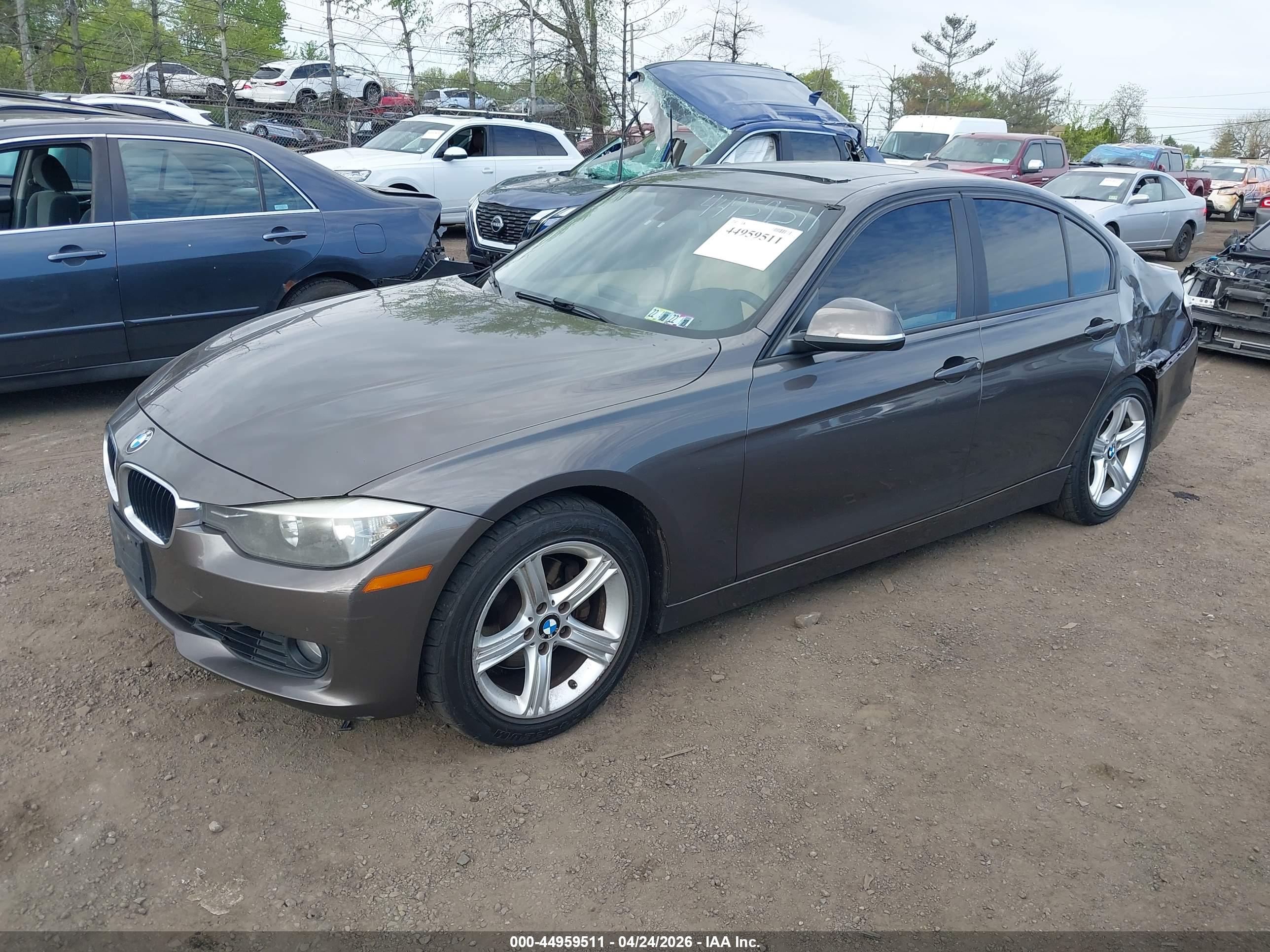 BMW 328I image 2