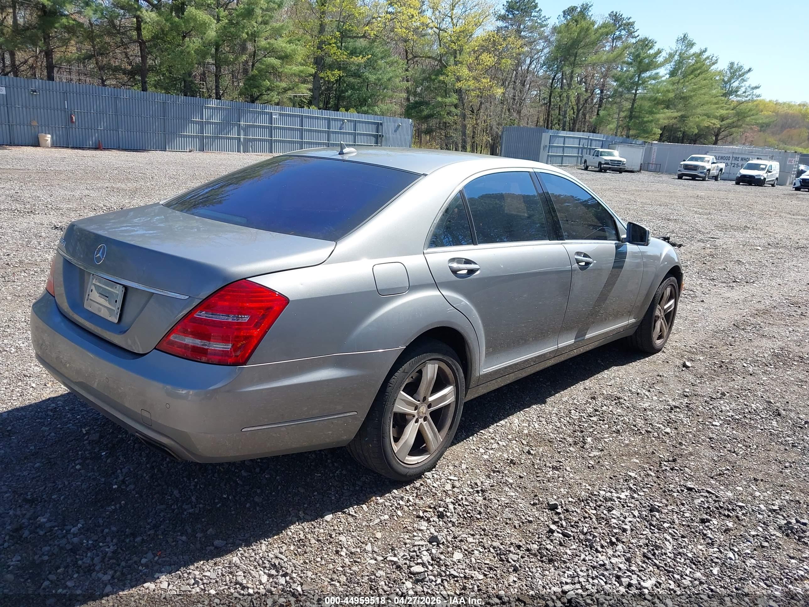 MERCEDES-BENZ S image 4