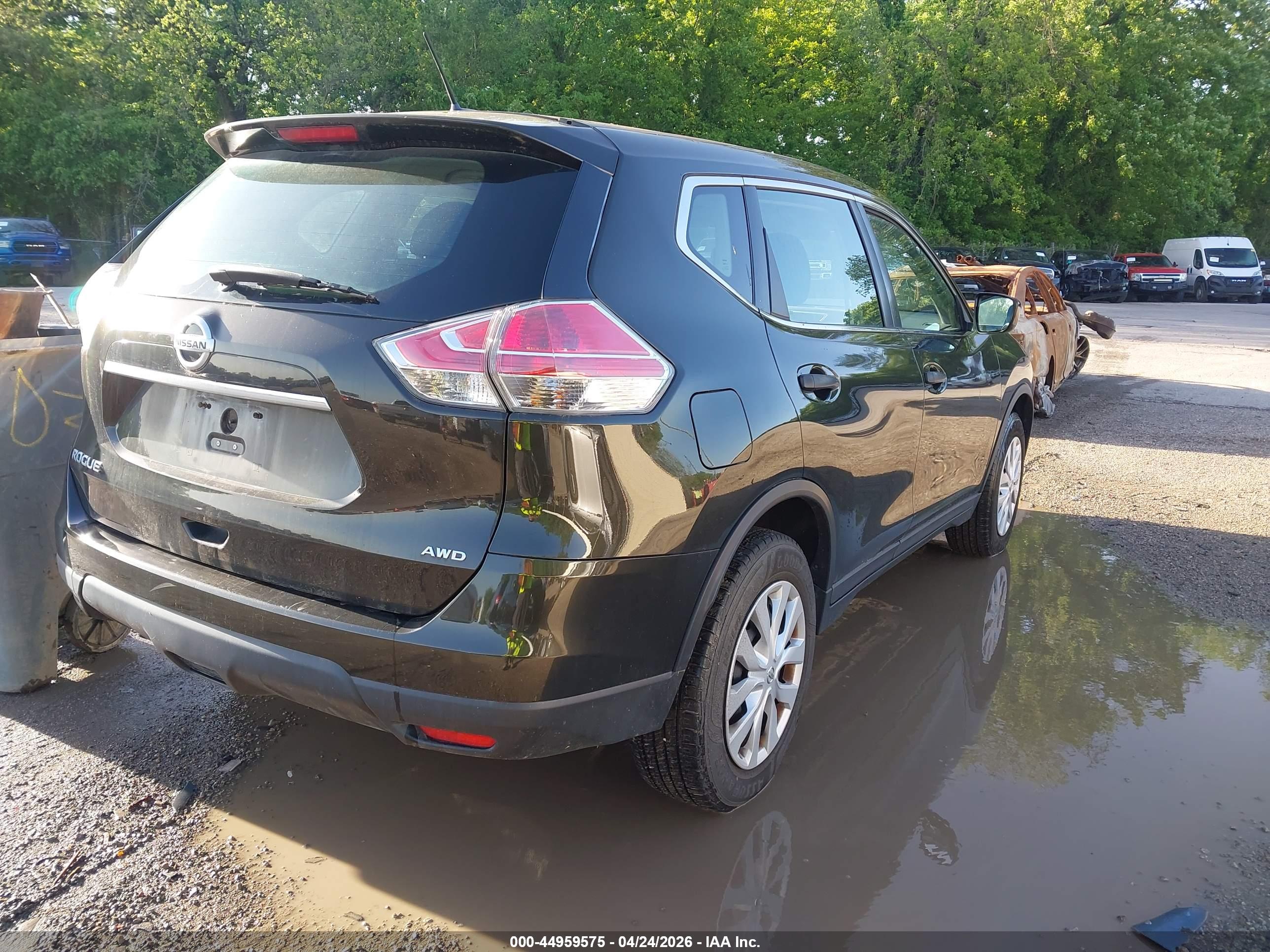 NISSAN ROGUE image 4