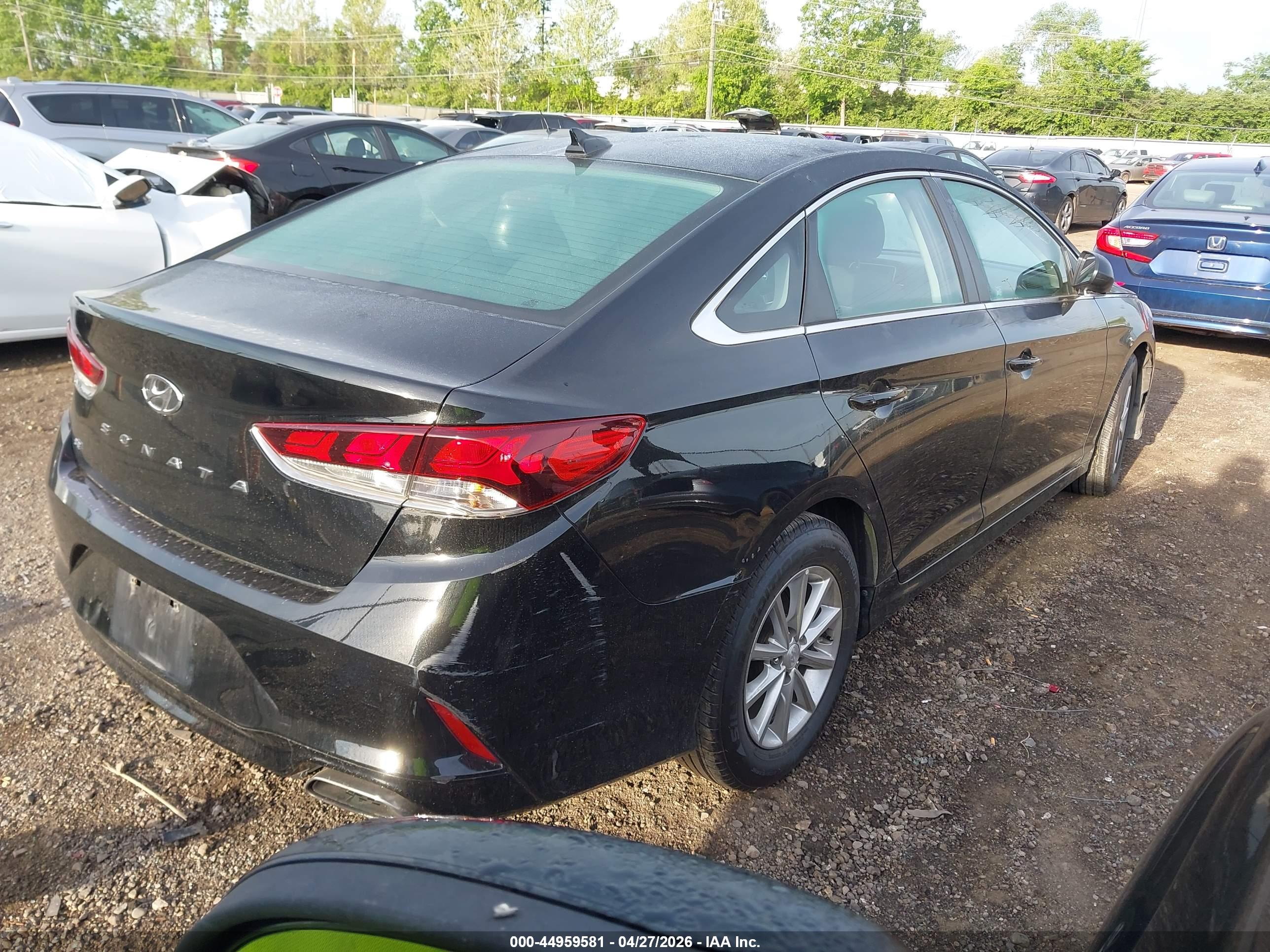 HYUNDAI SONATA image 4