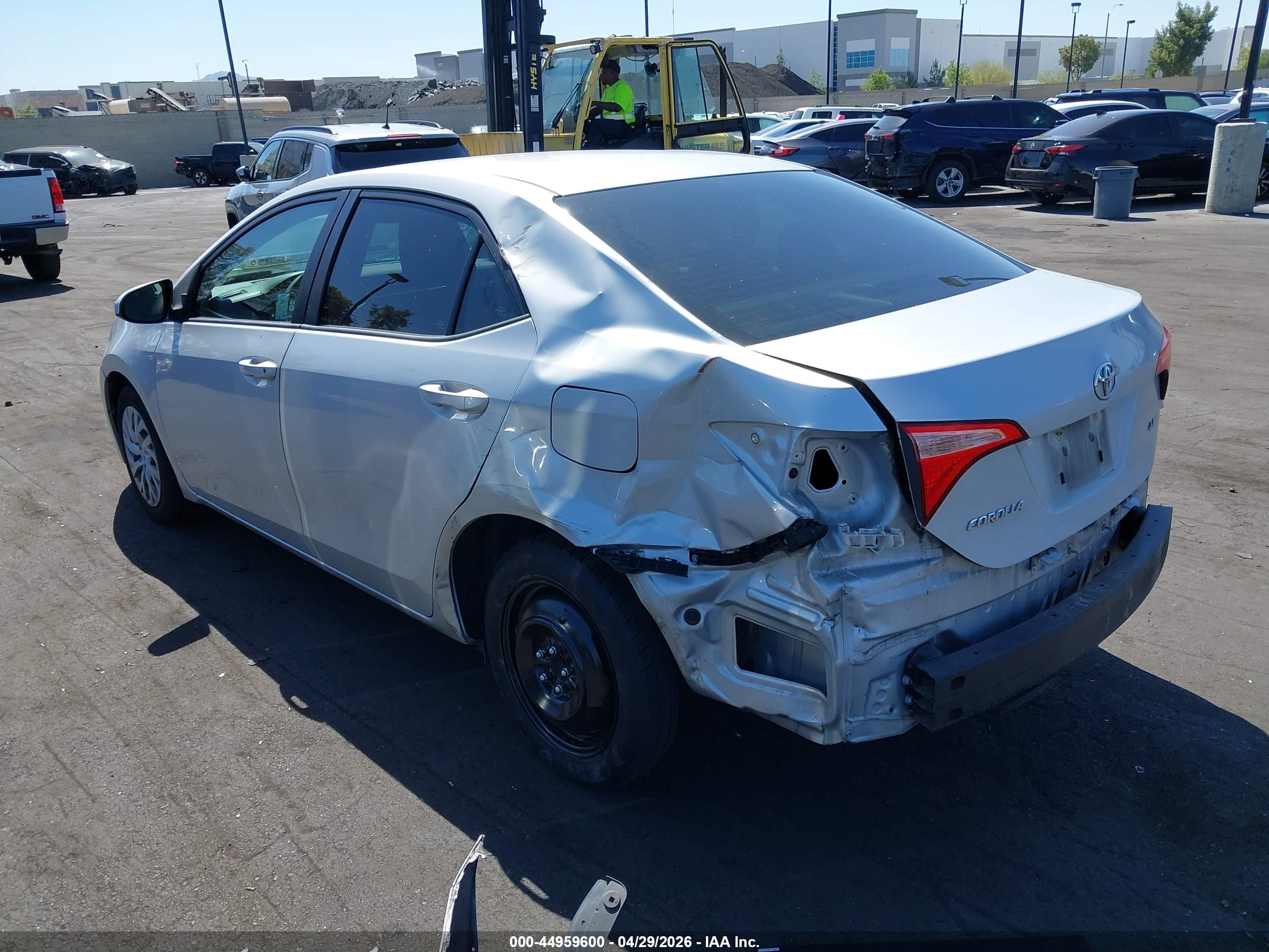 TOYOTA COROLLA image 6