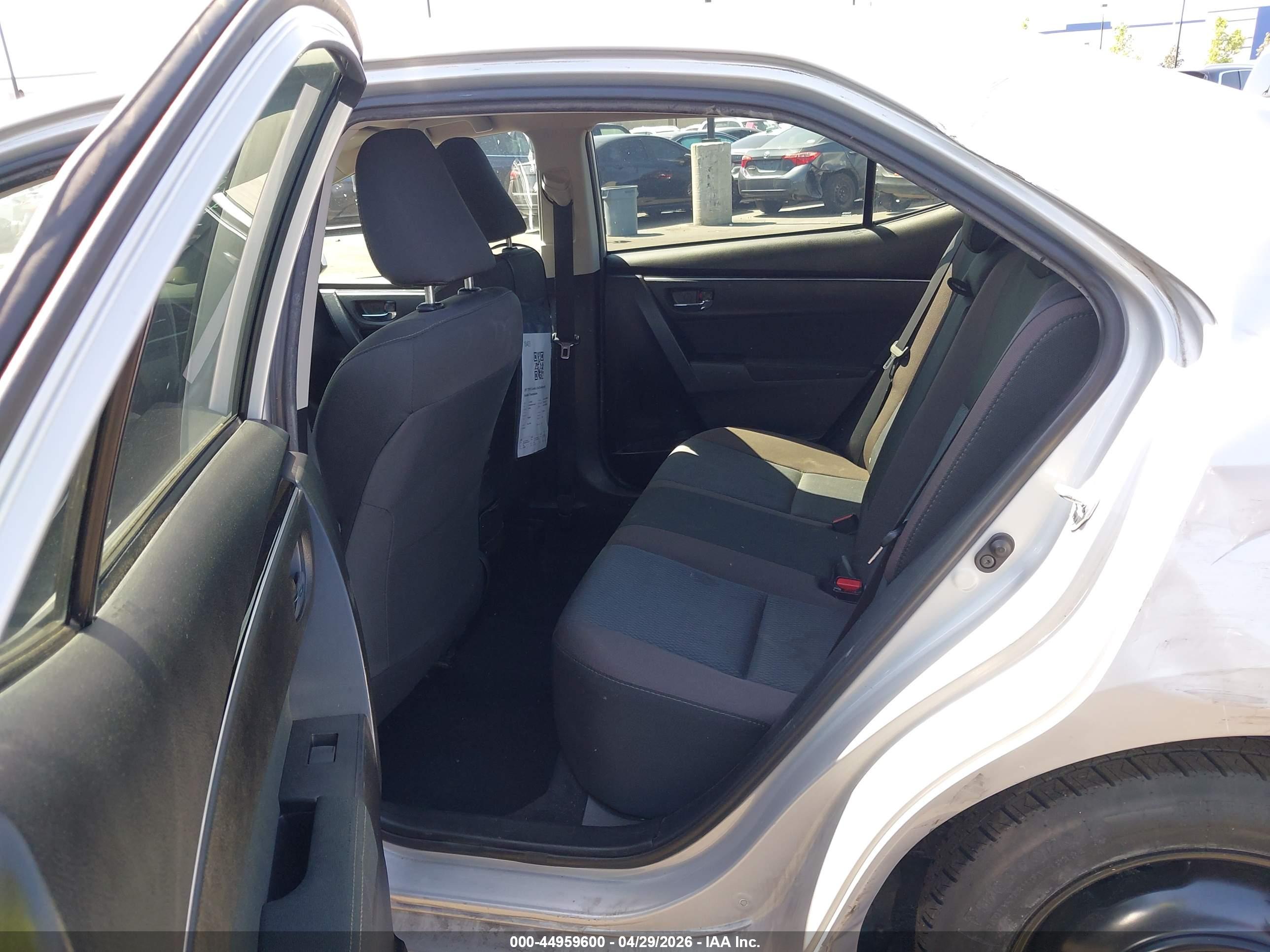 TOYOTA COROLLA image 8