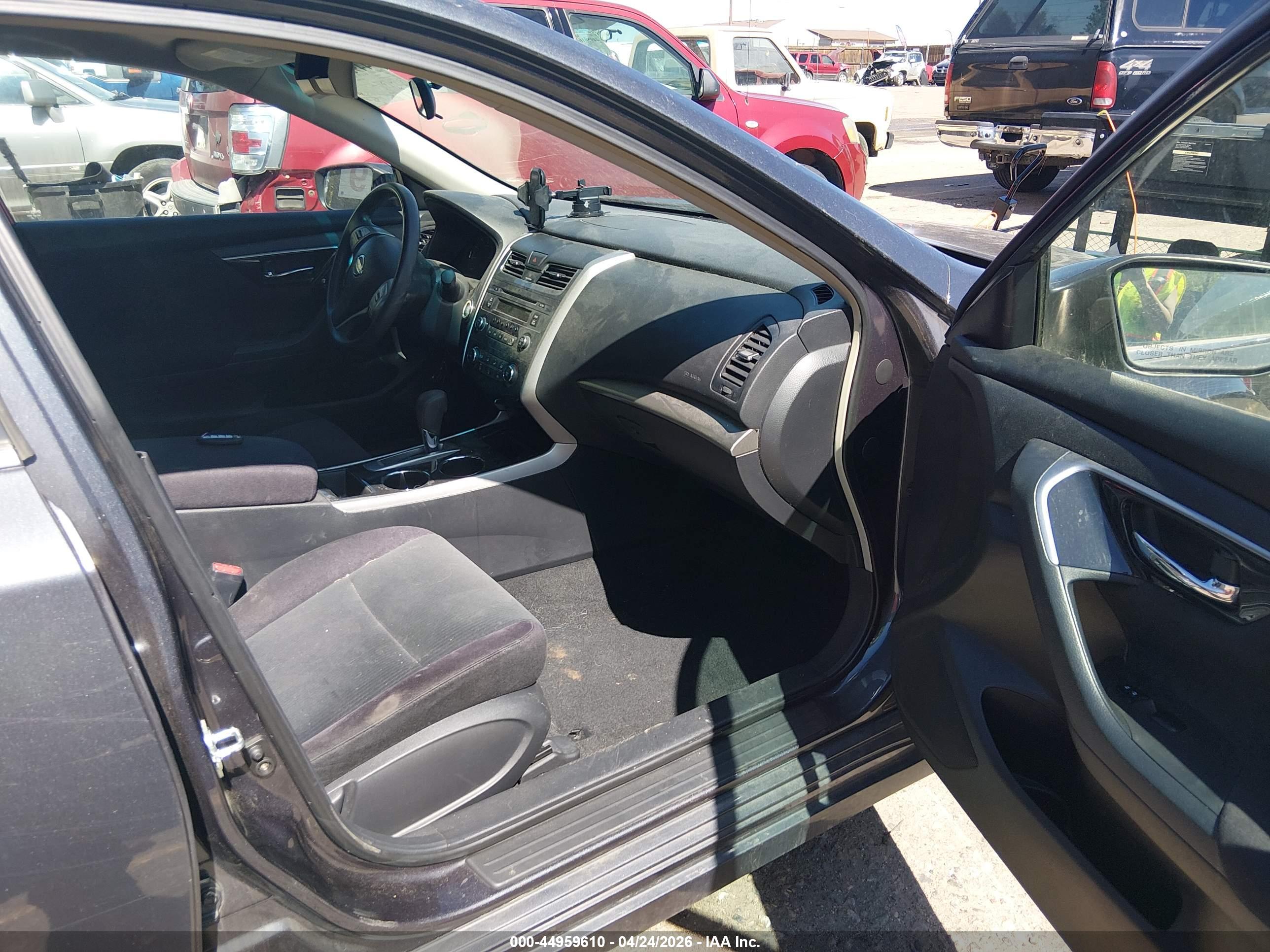 NISSAN ALTIMA image 5
