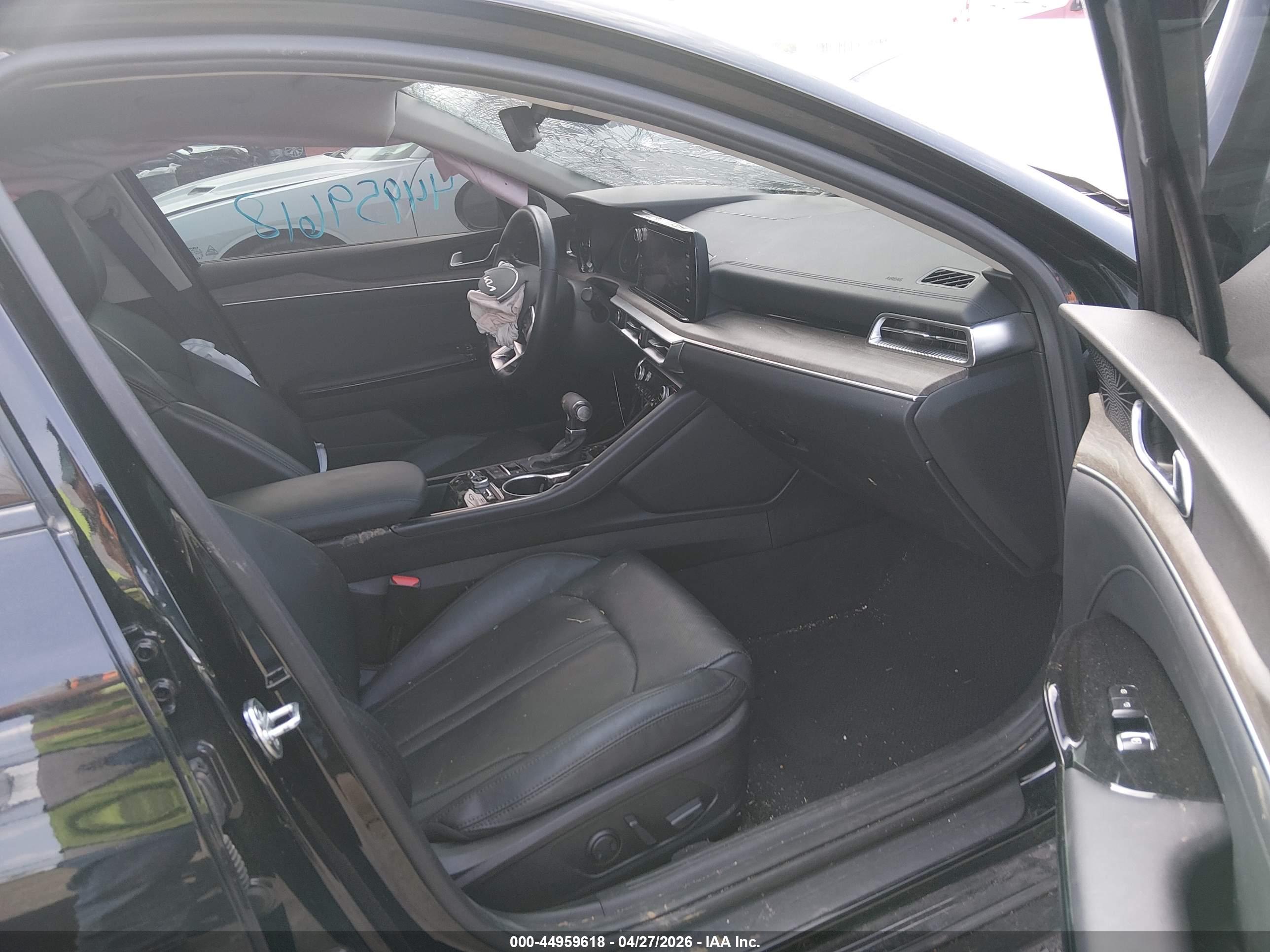 KIA K5 image 5