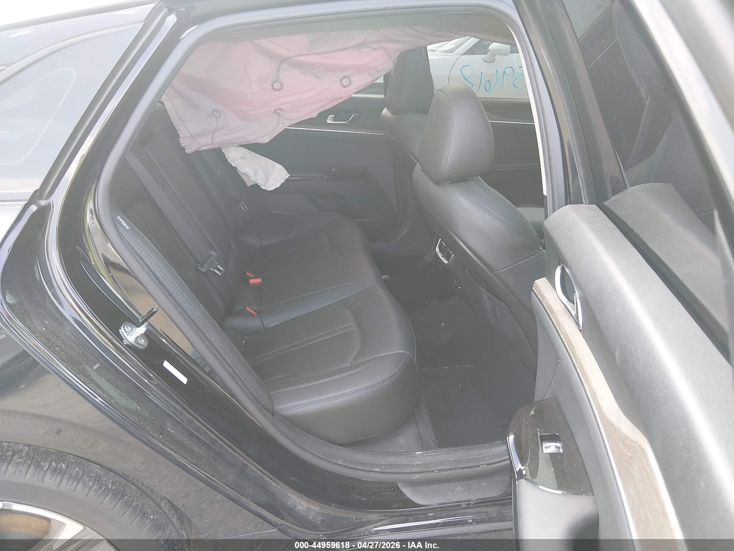 KIA K5 image 8