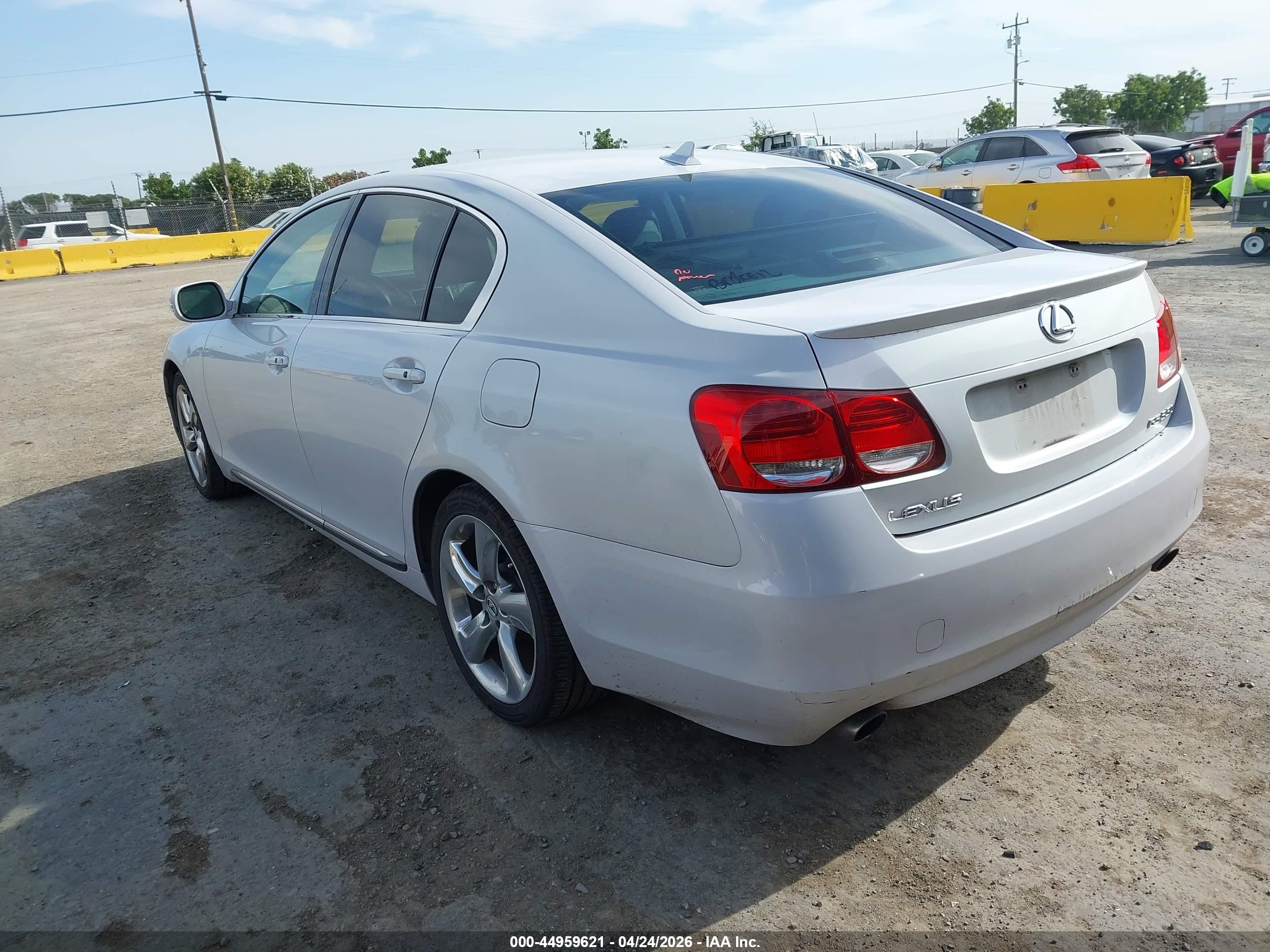LEXUS GS image 3