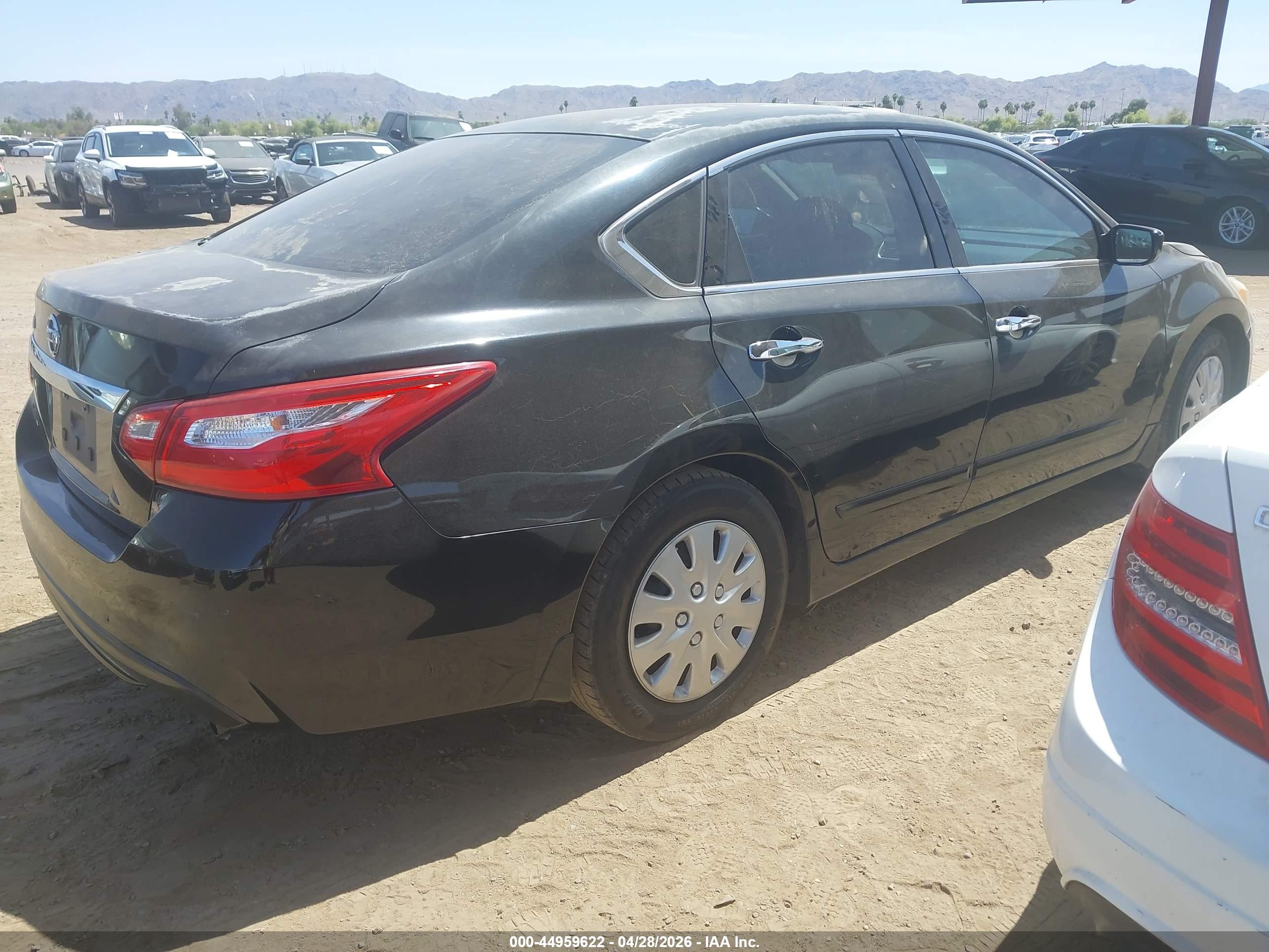 NISSAN ALTIMA image 4