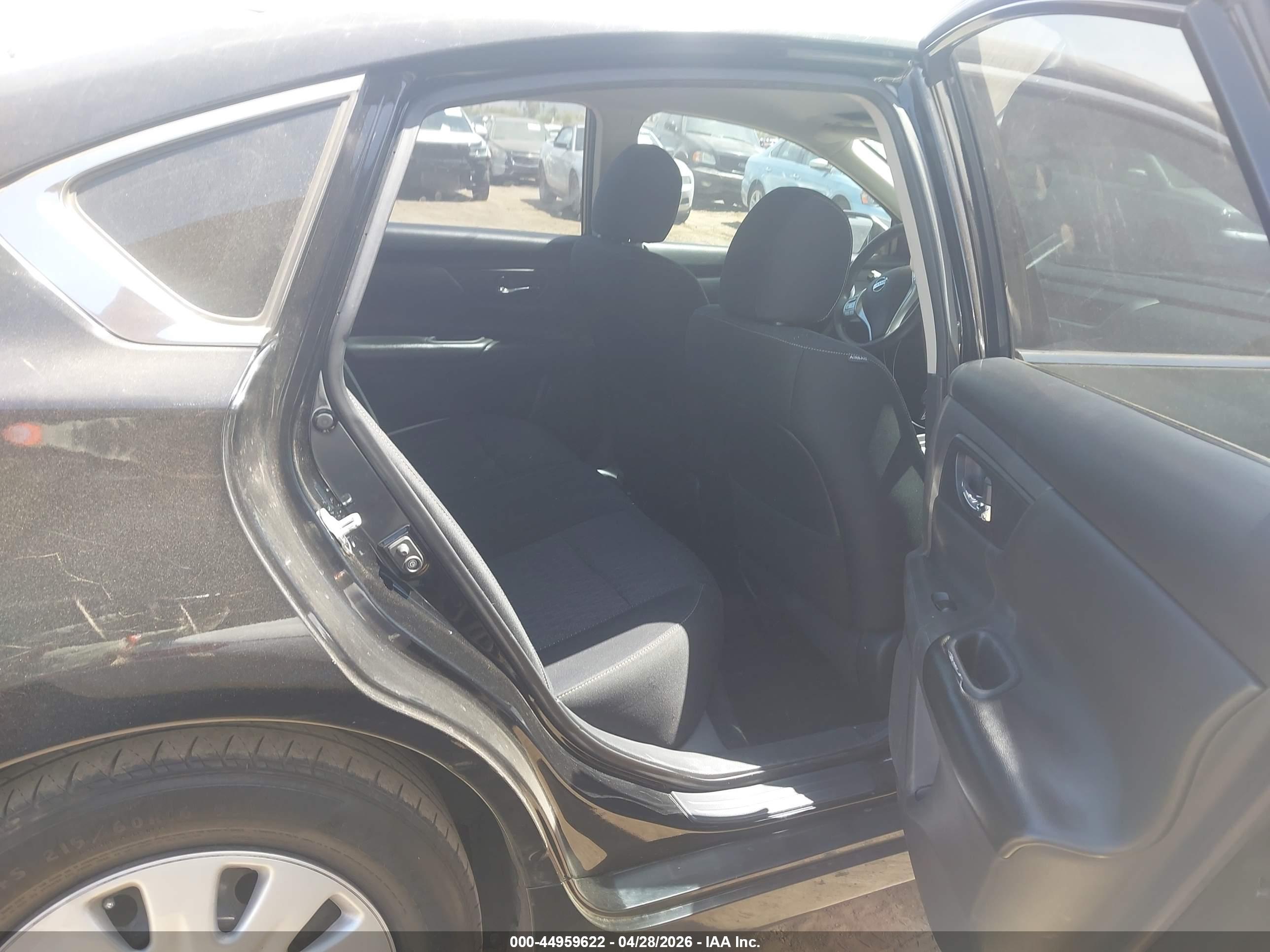 NISSAN ALTIMA image 8