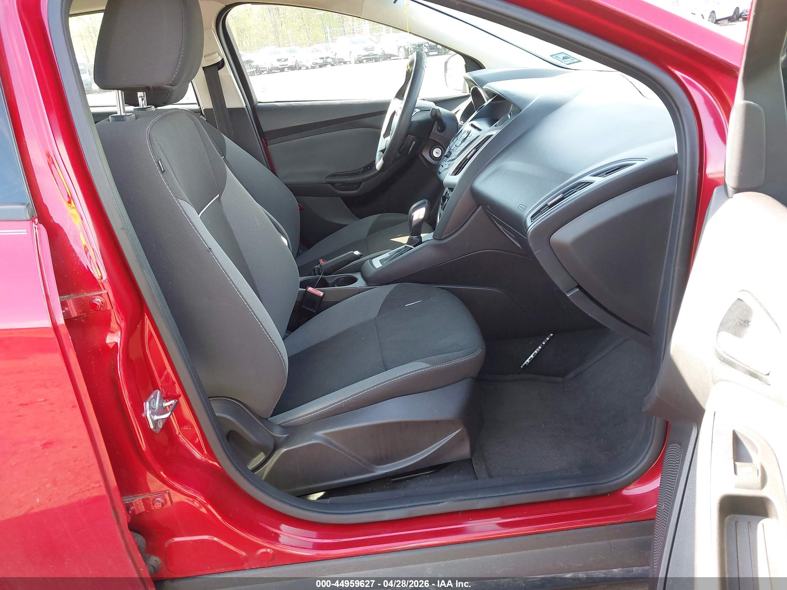 FORD FOCUS image 5
