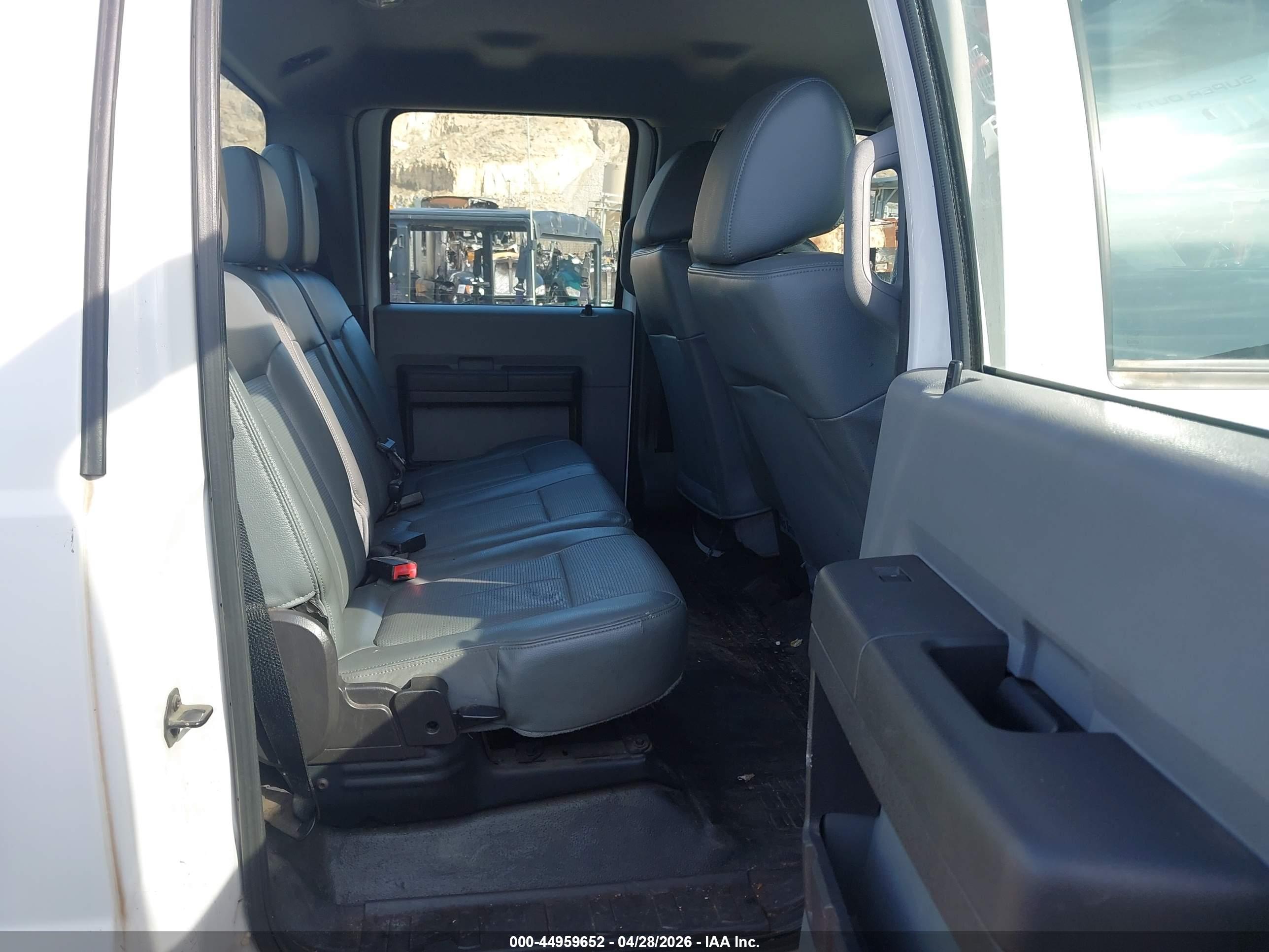 FORD F-450 image 7
