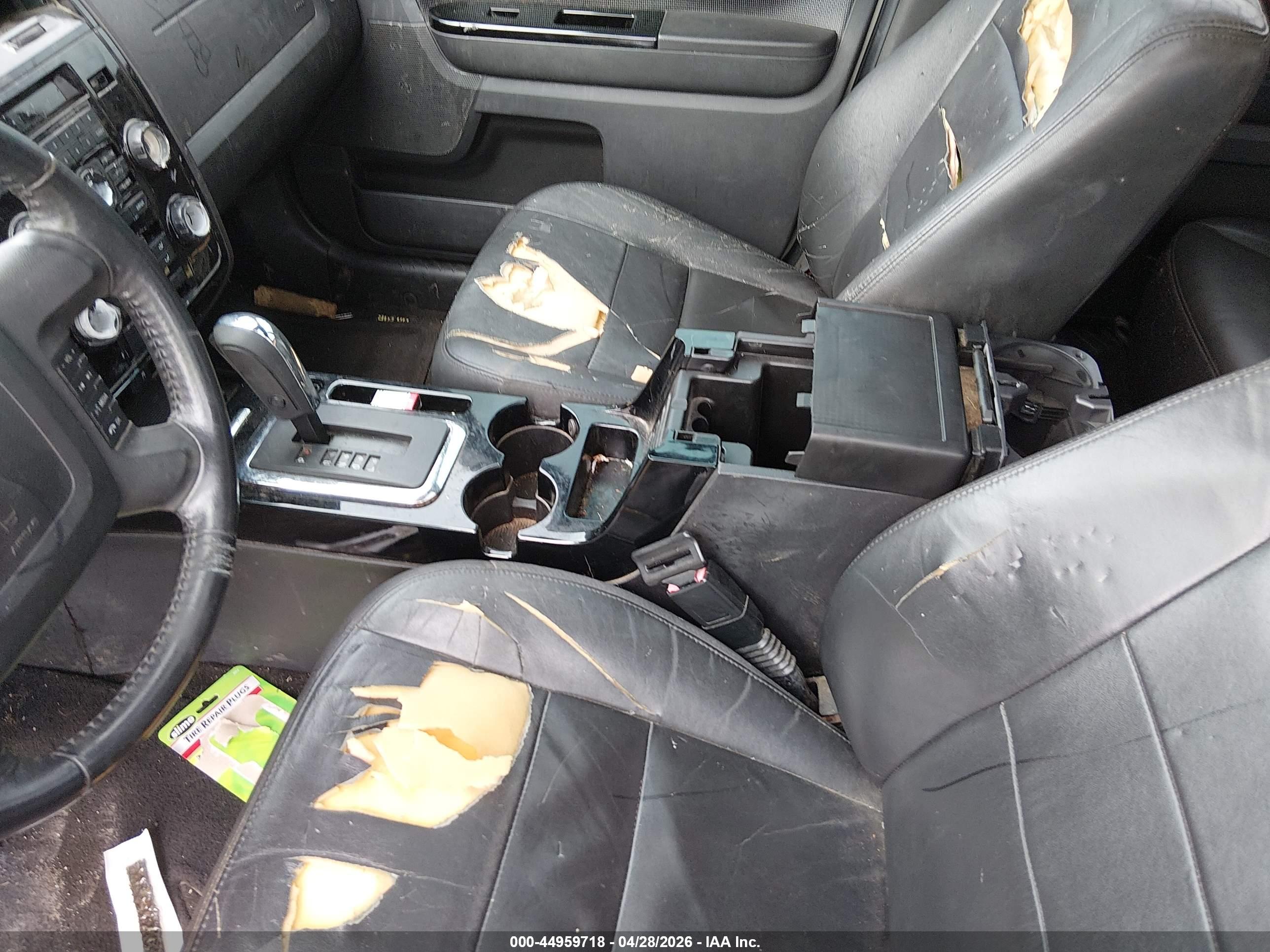 FORD ESCAPE image 6