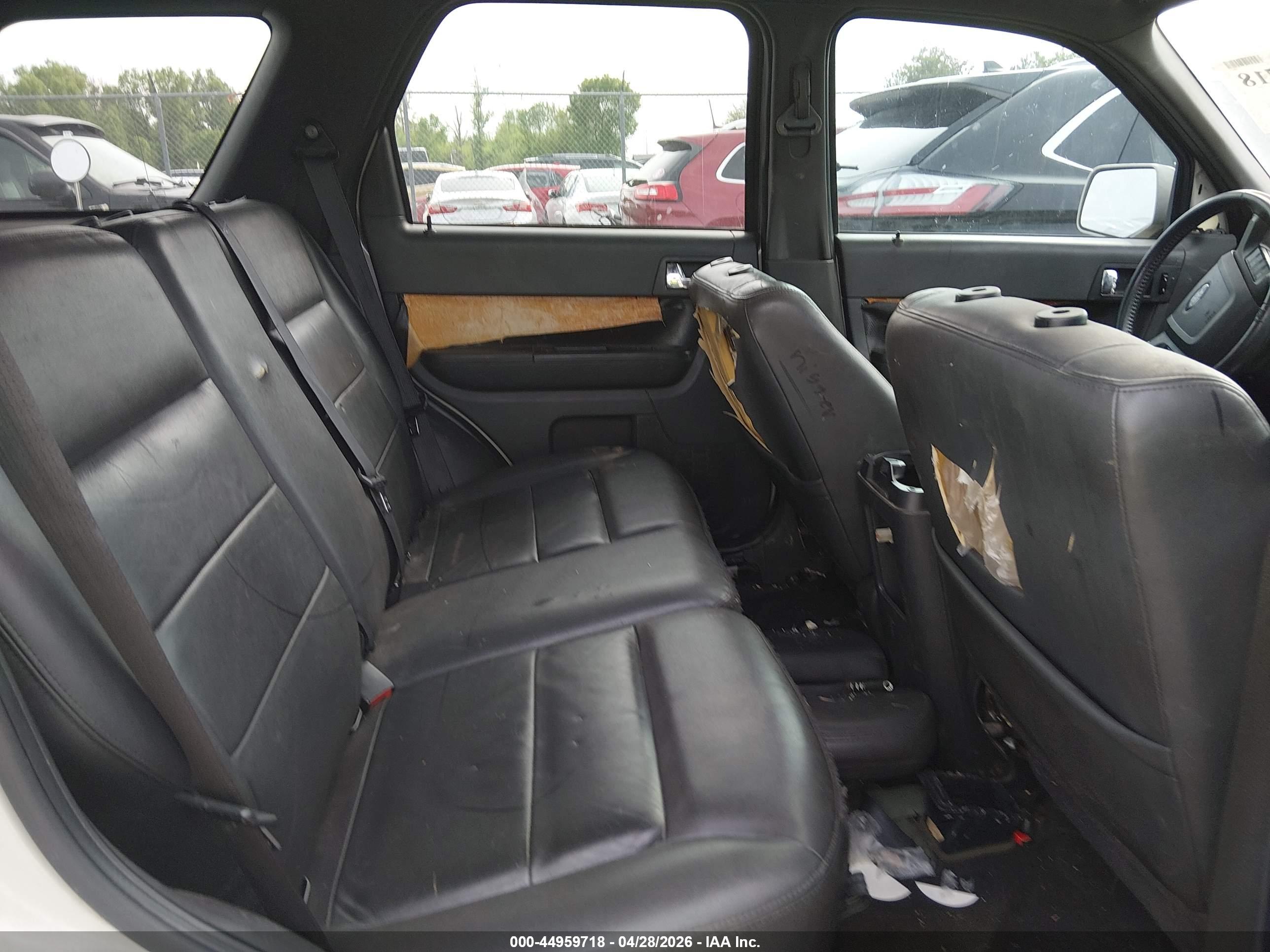 FORD ESCAPE image 8