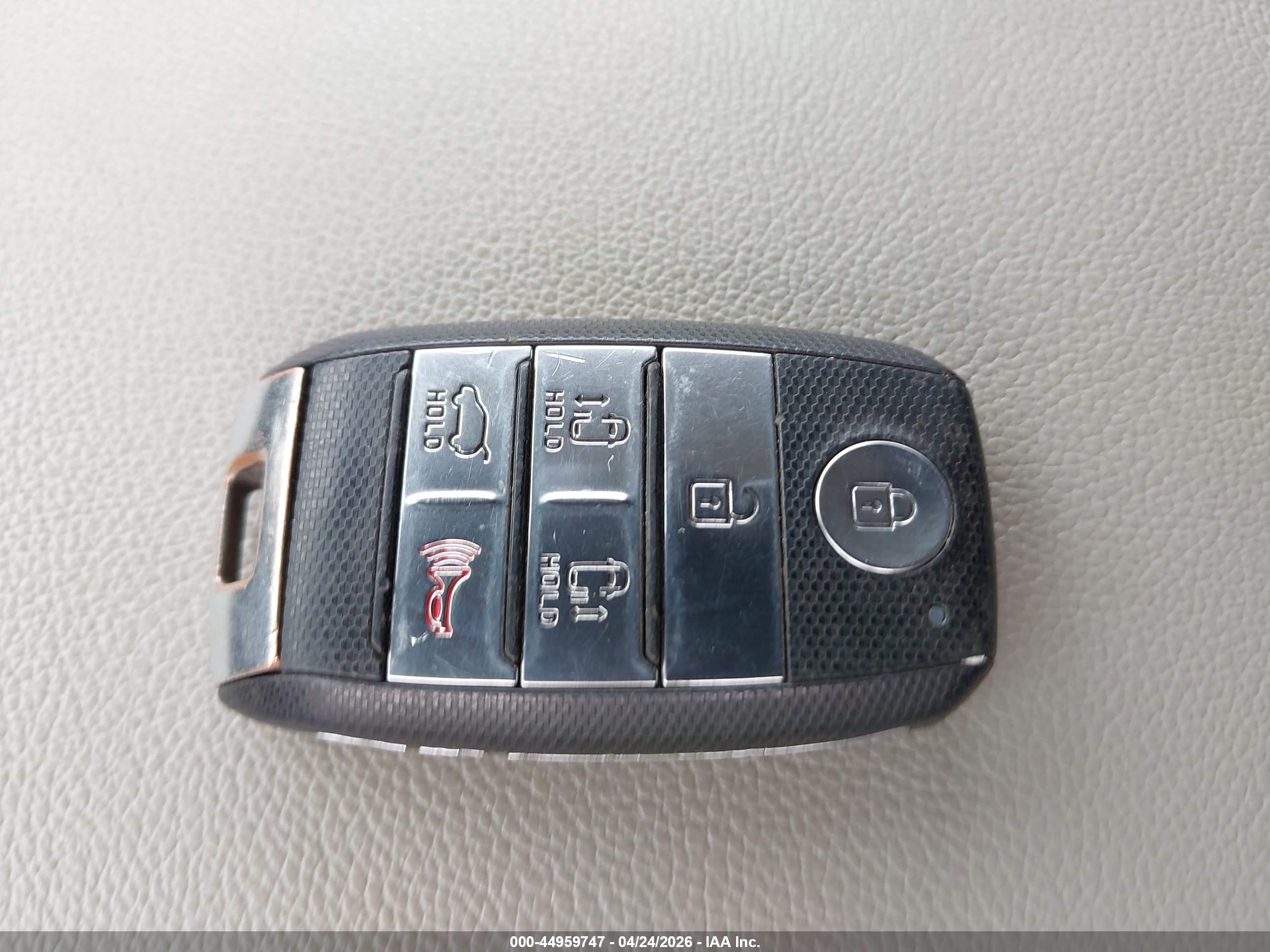 KIA SEDONA image 11