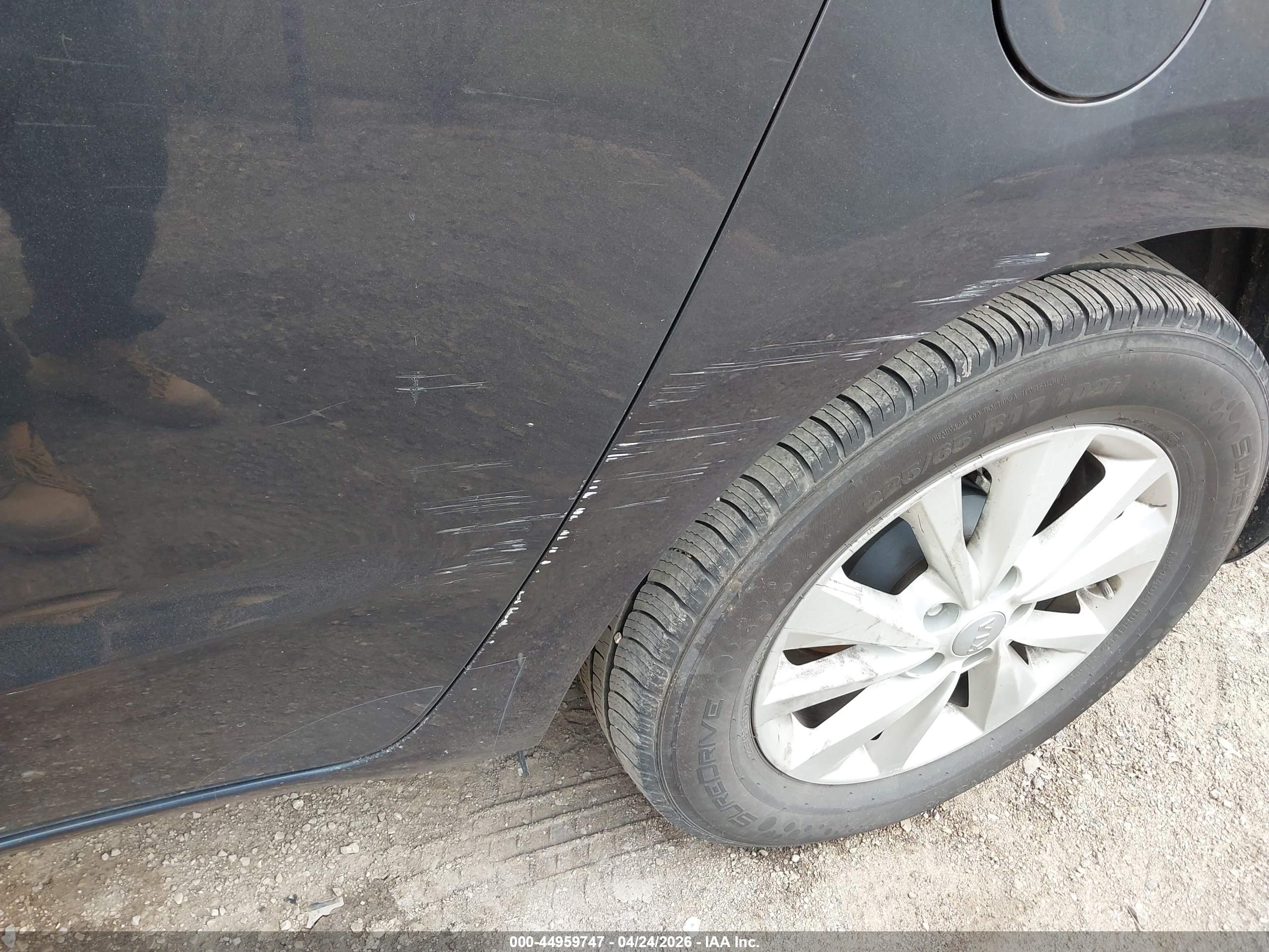 KIA SEDONA image 6