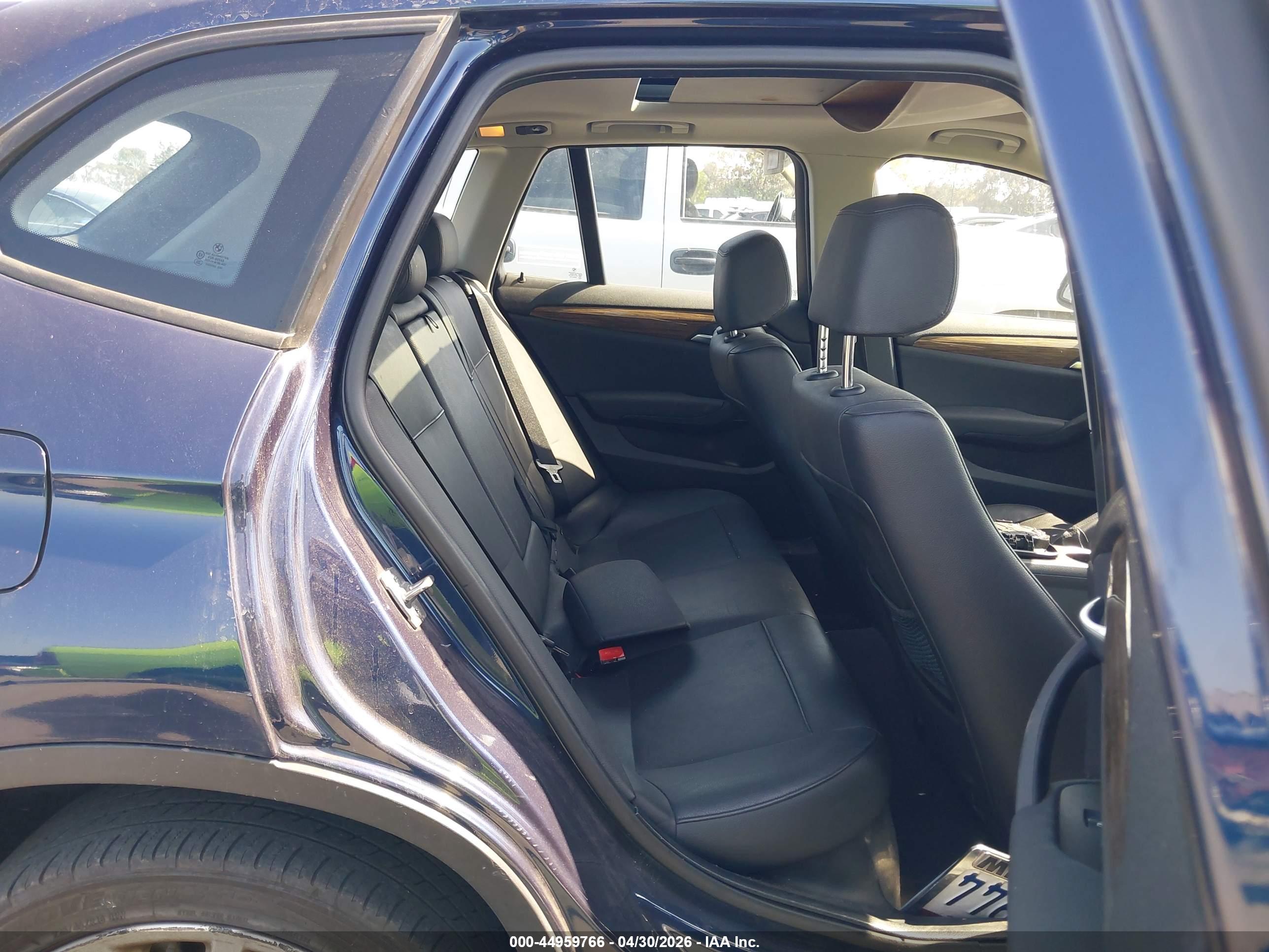 BMW X1 image 8