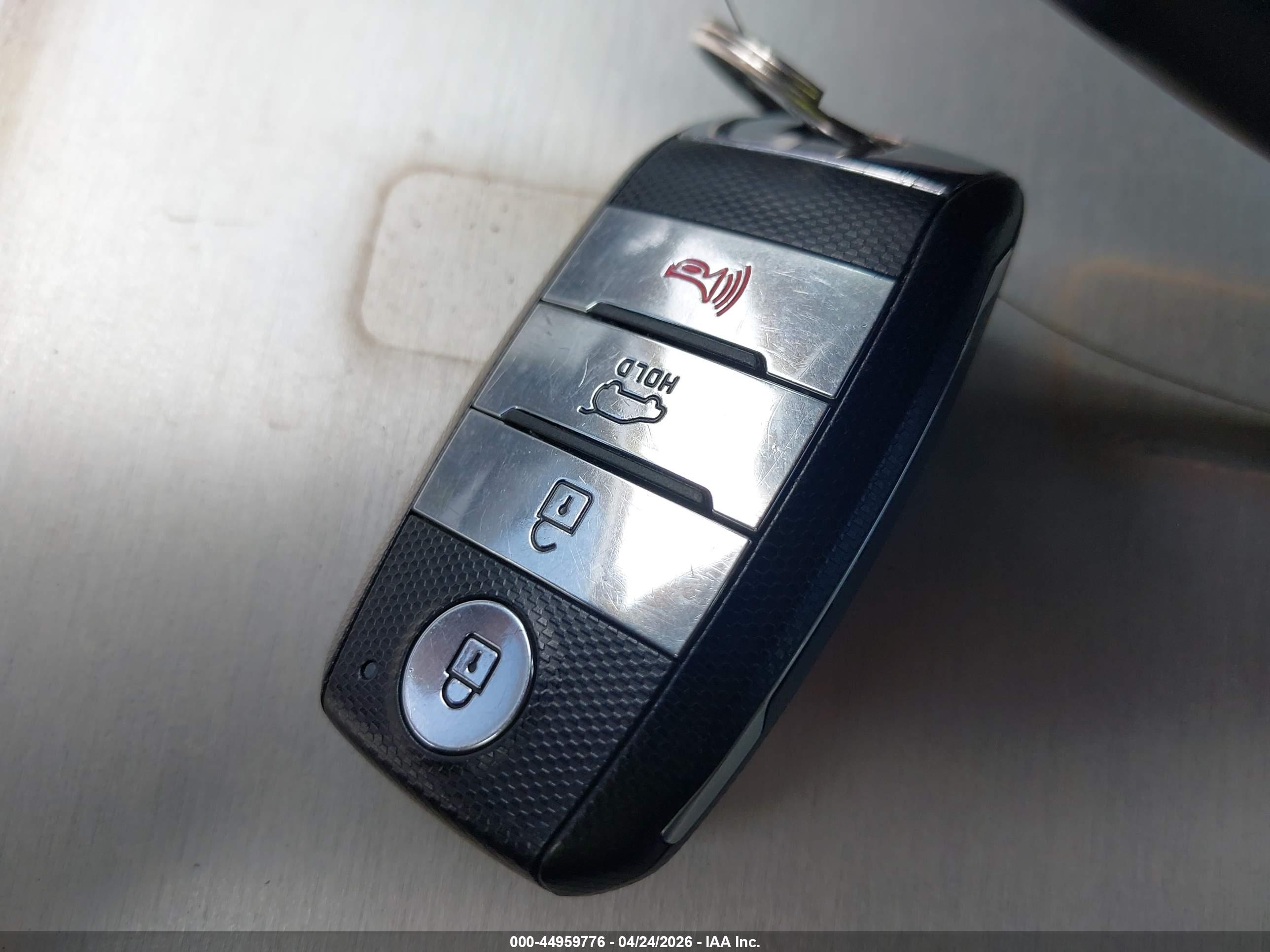 KIA SORENTO image 11