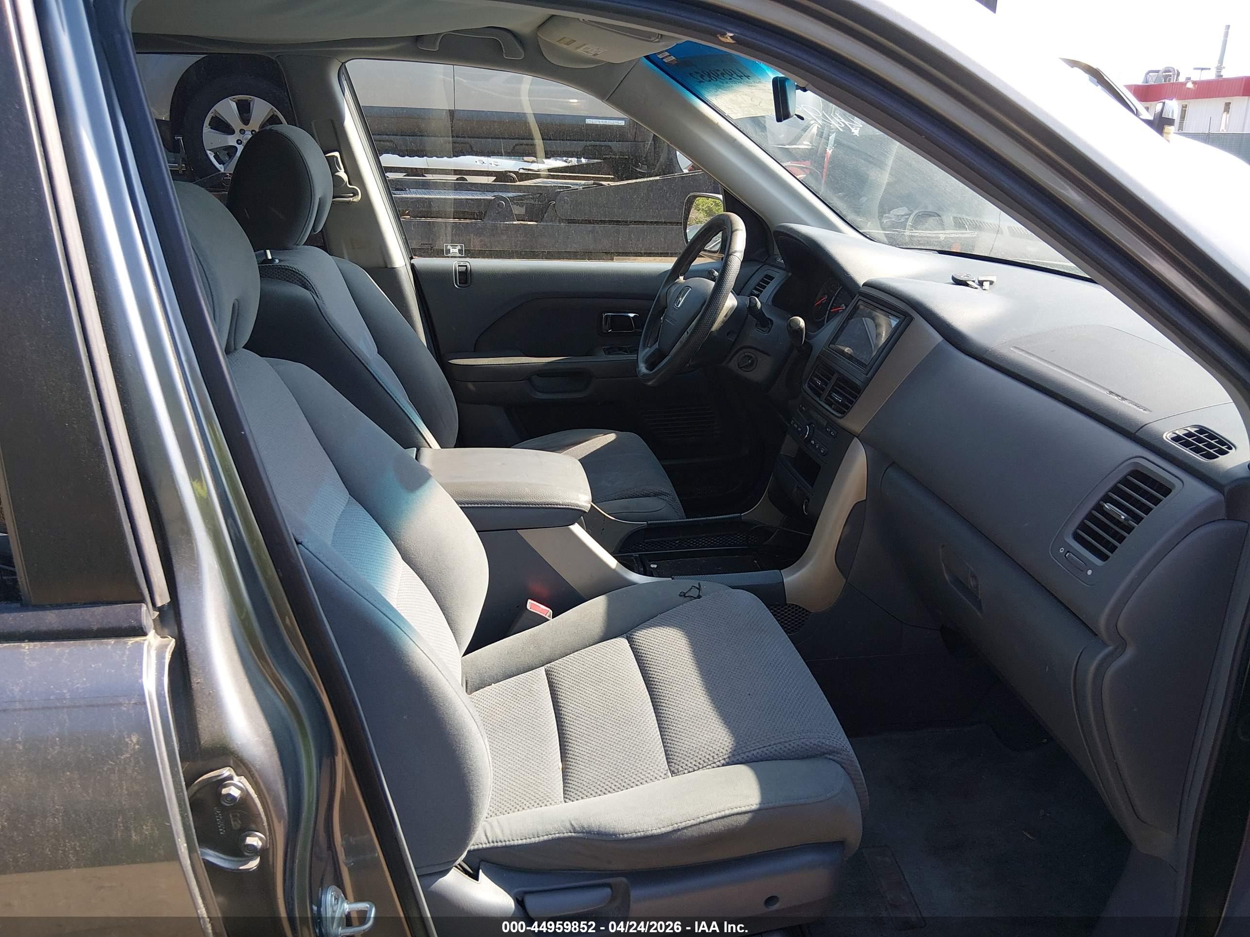 HONDA PILOT image 5
