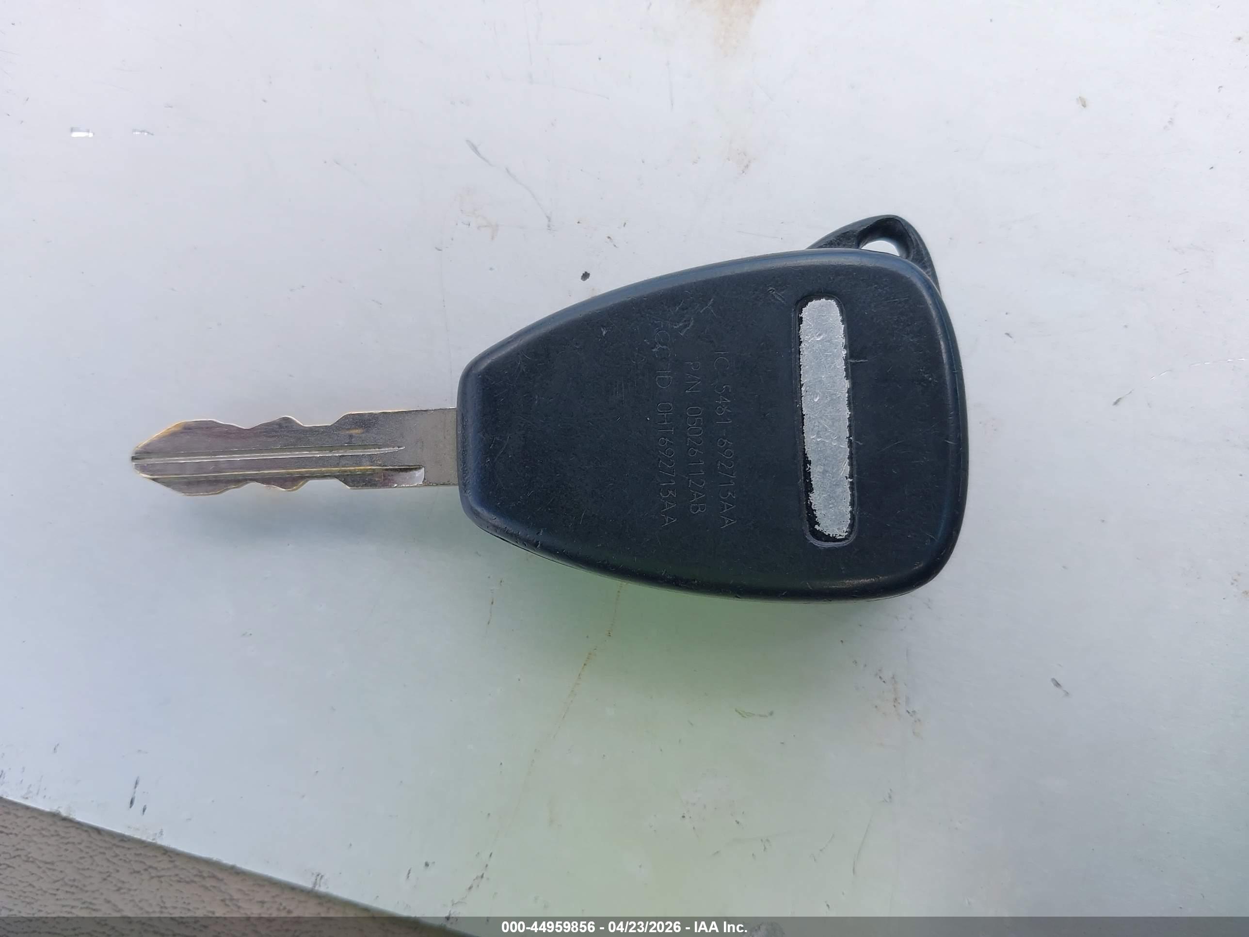 JEEP LIBERTY image 11
