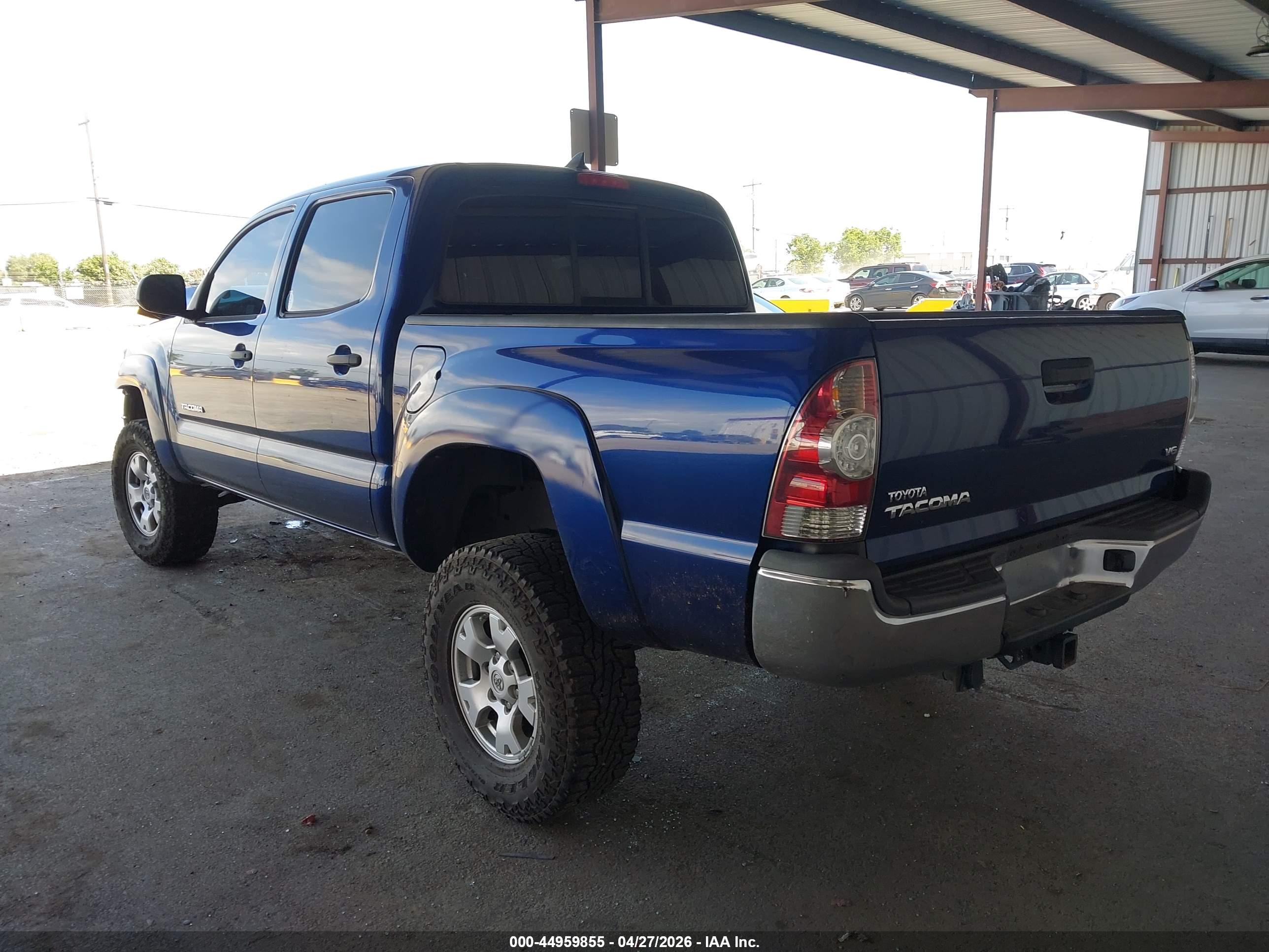 TOYOTA TACOMA image 3