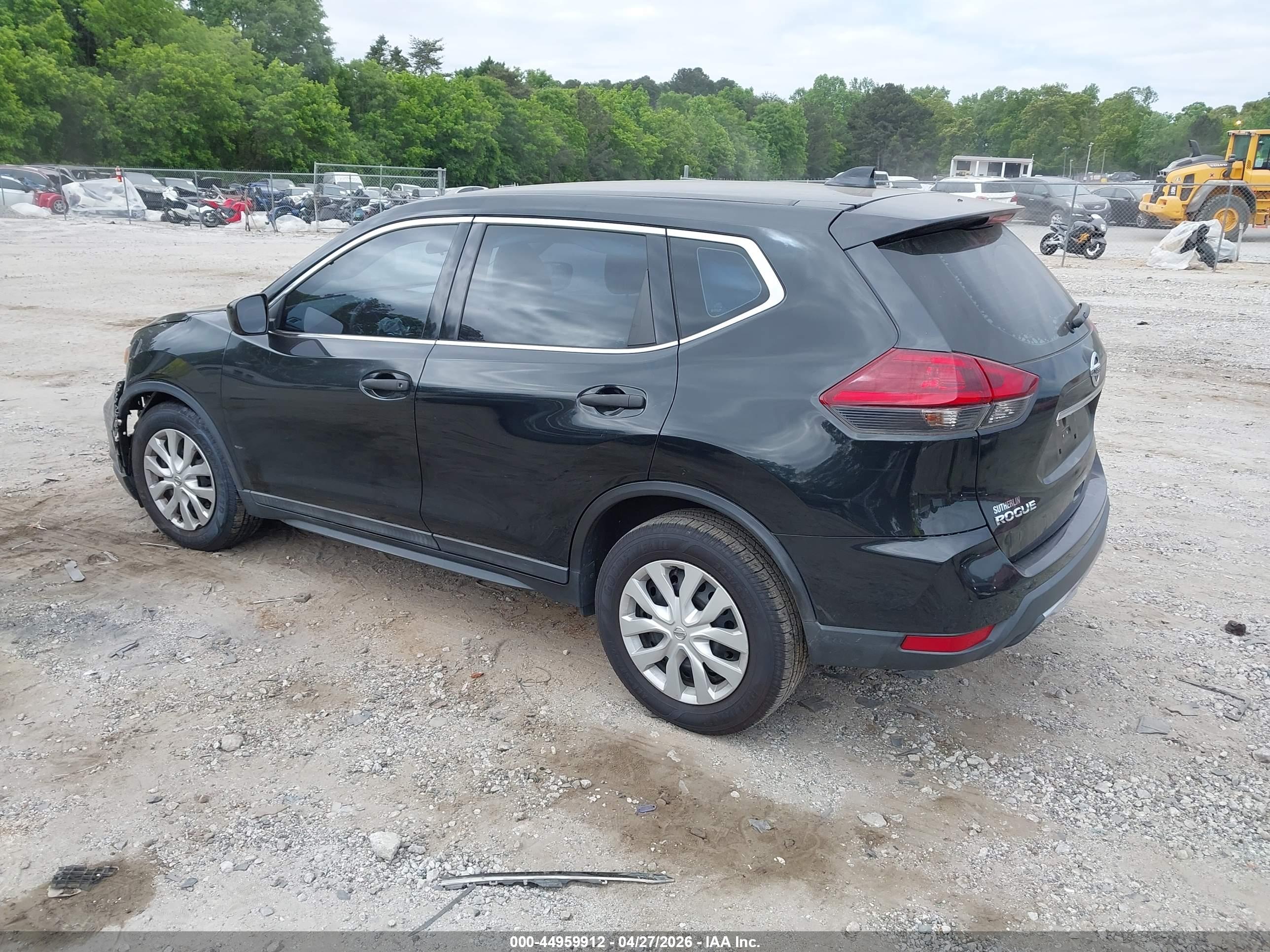 NISSAN ROGUE image 3