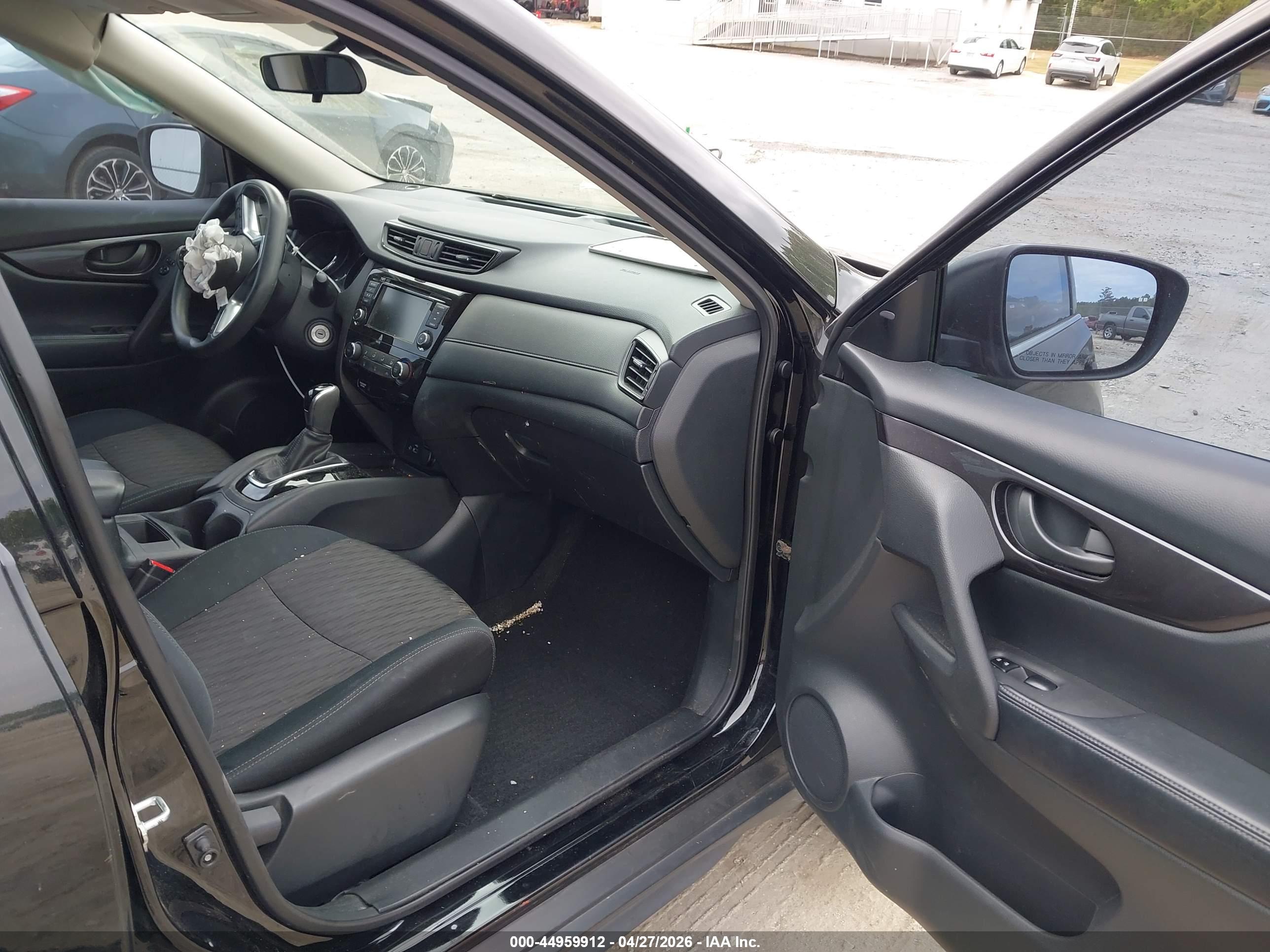 NISSAN ROGUE image 5