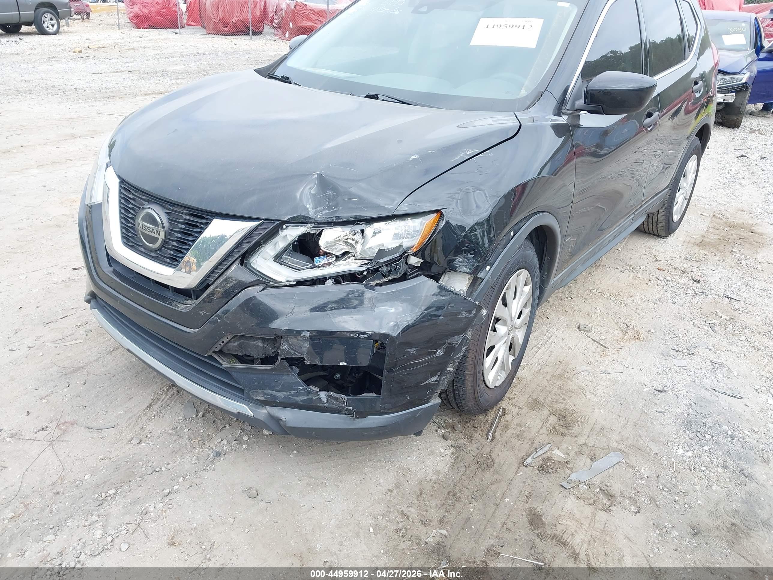 NISSAN ROGUE image 6