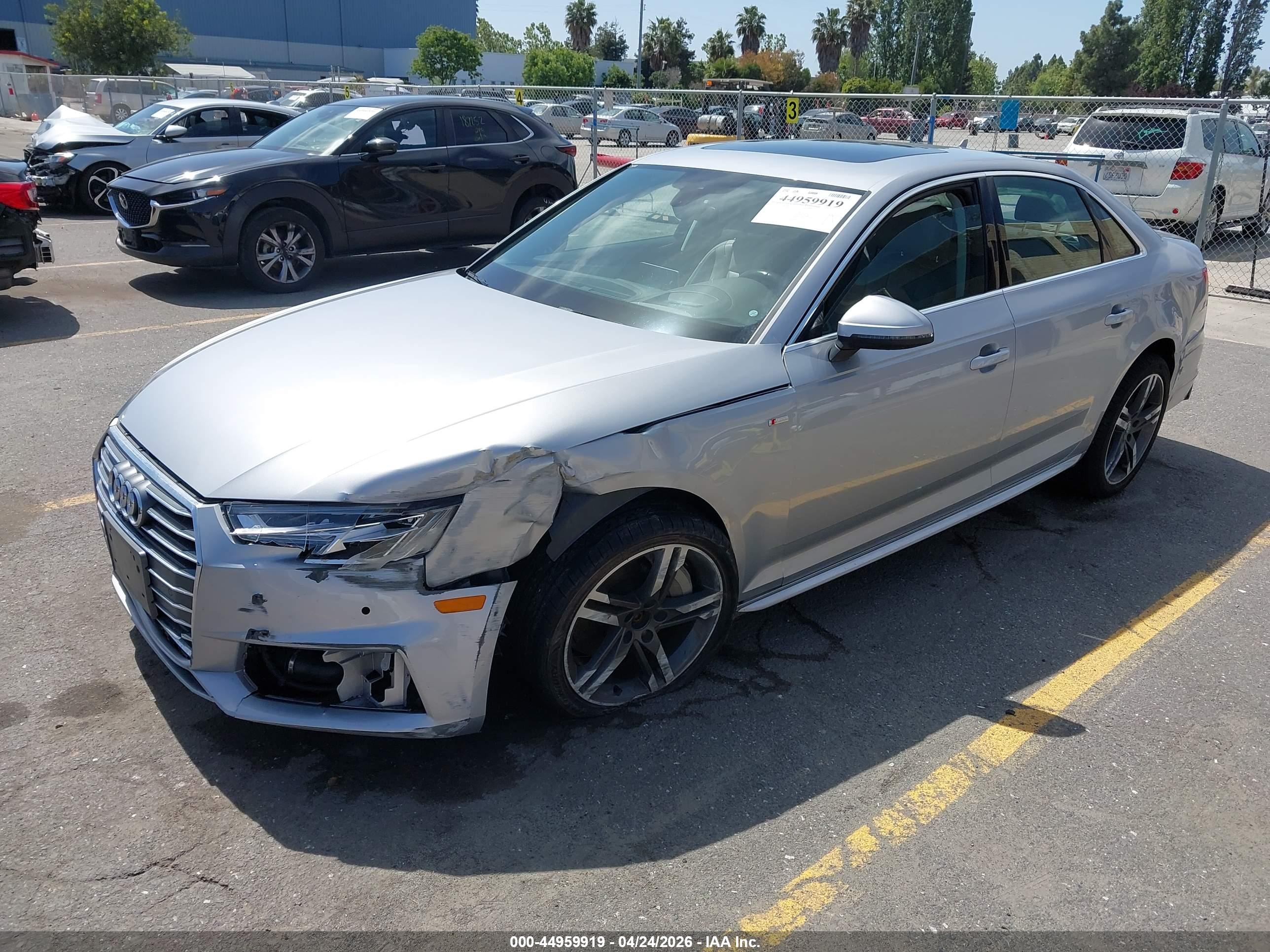 AUDI A4 image 2