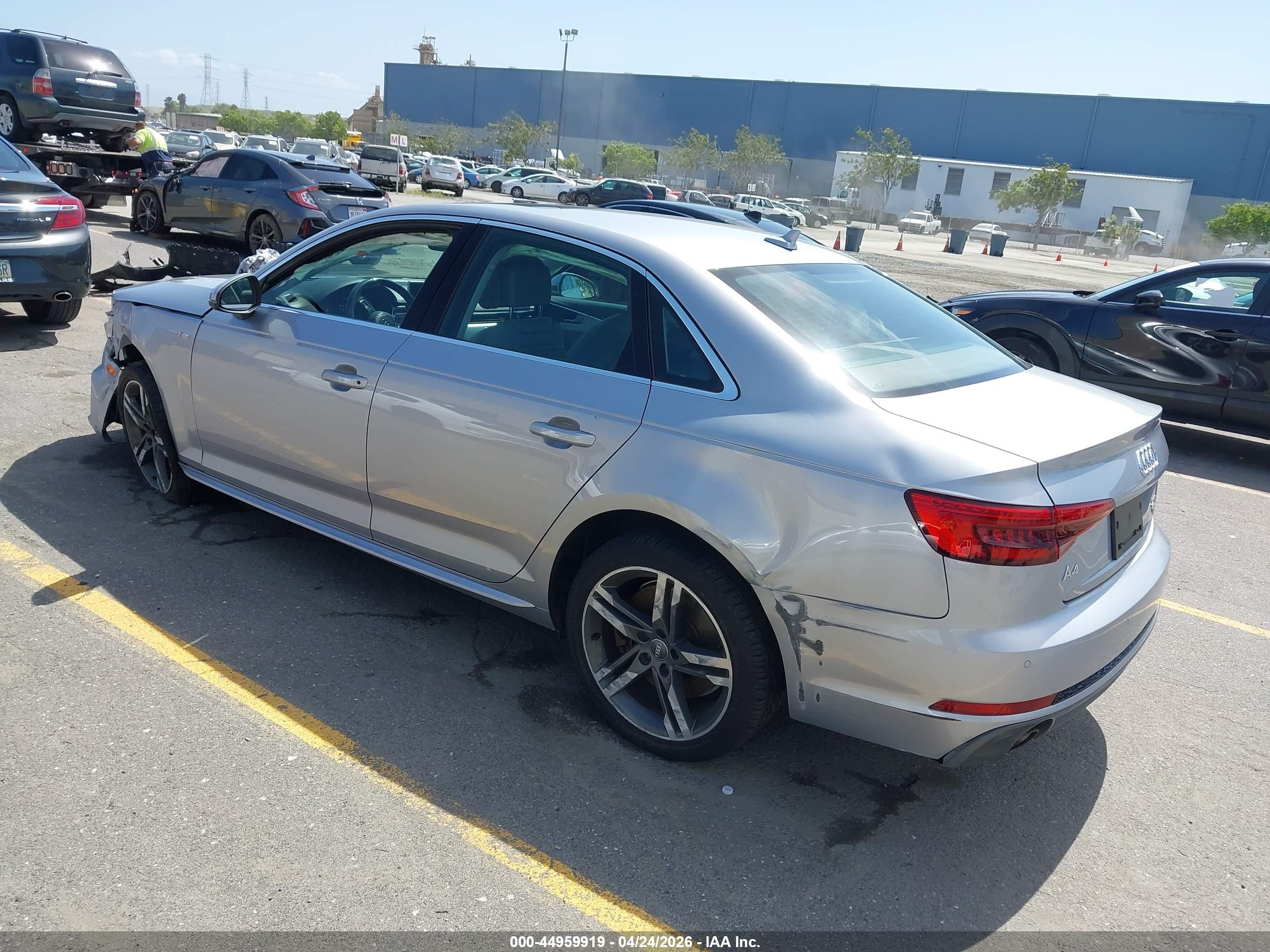 AUDI A4 image 3