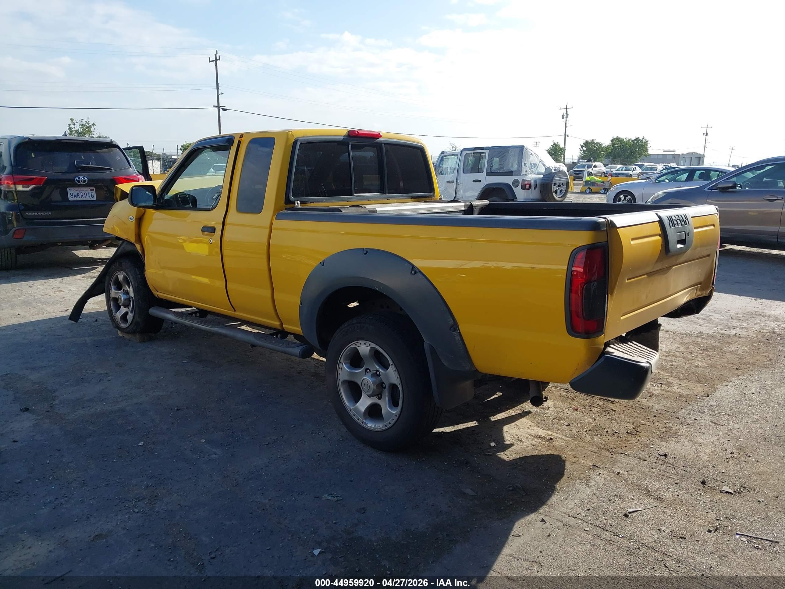 NISSAN FRONTIER image 3