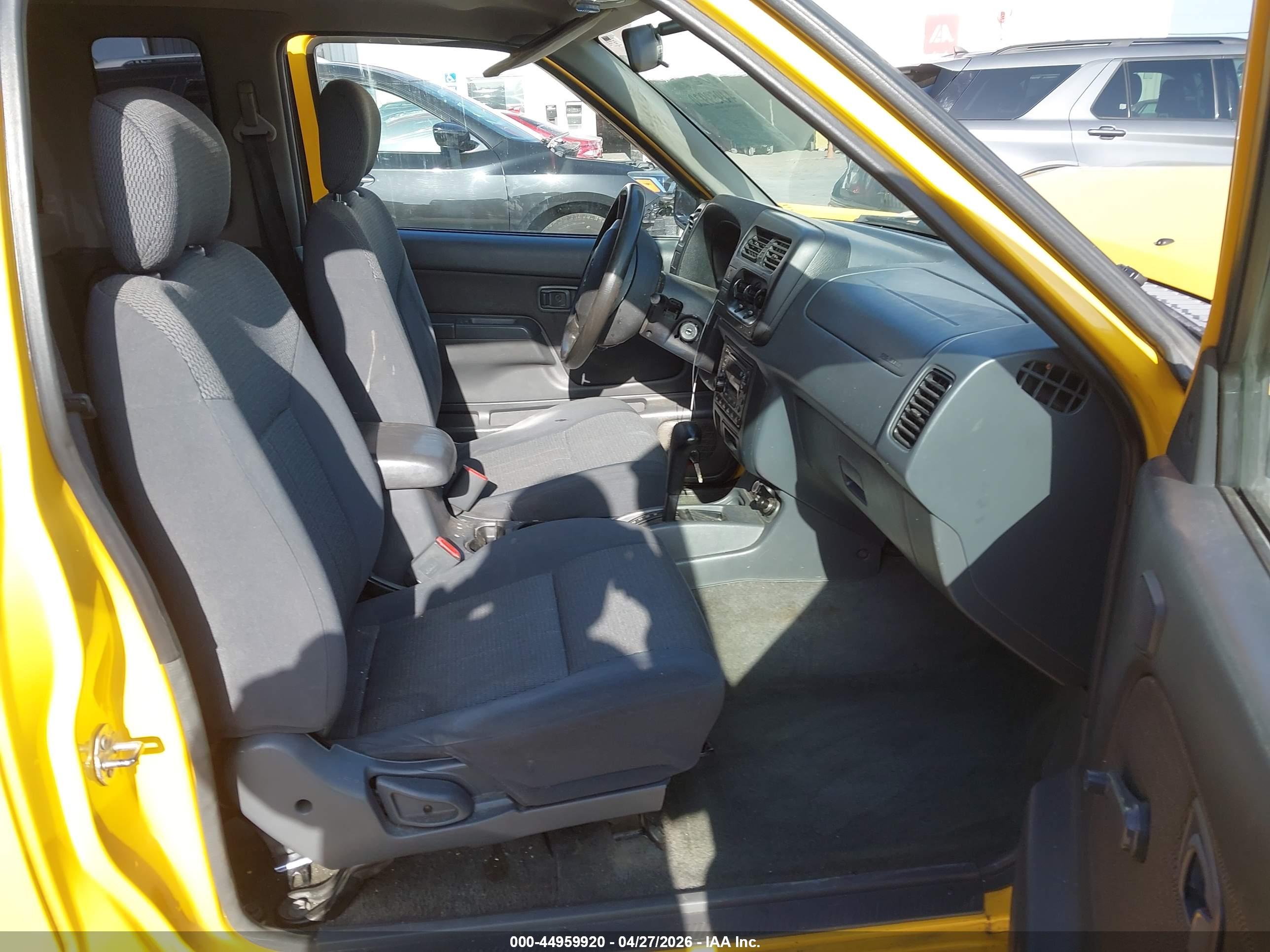 NISSAN FRONTIER image 5